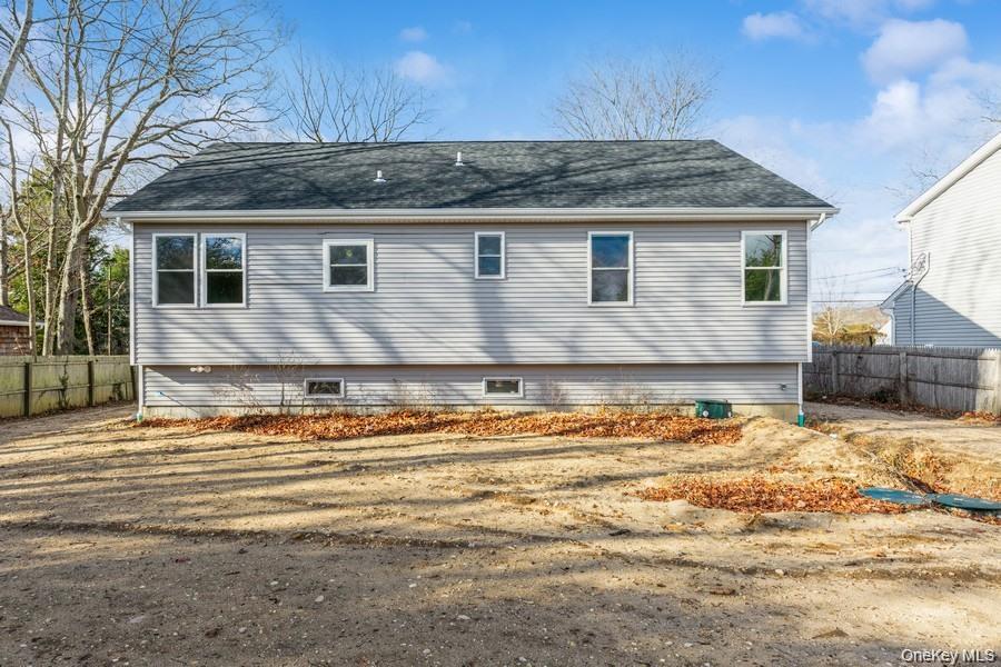 125 Lynbrook Drive Property Photo 17