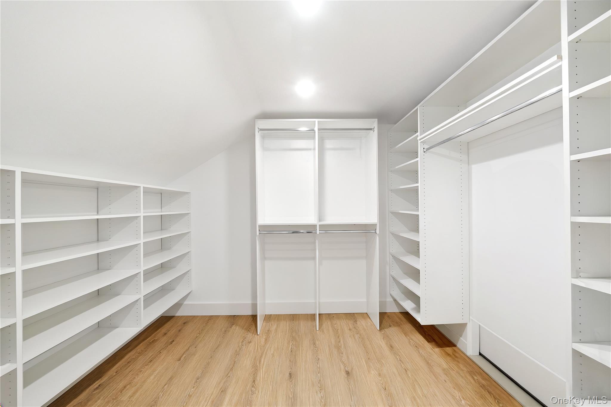 905 S 6th Street Property Photo 22