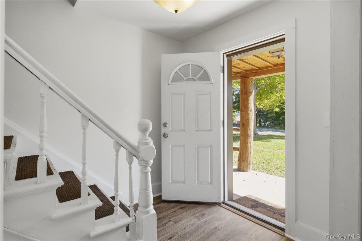 695 & 698 South Rd. Property Photo 6