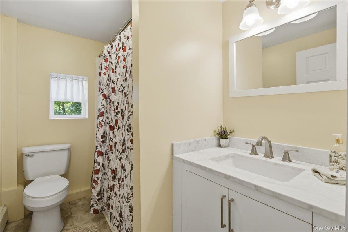 695 & 698 South Rd. Property Photo 19