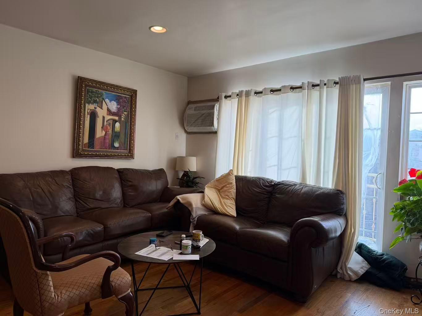 94-81 218th Street Property Photo 2