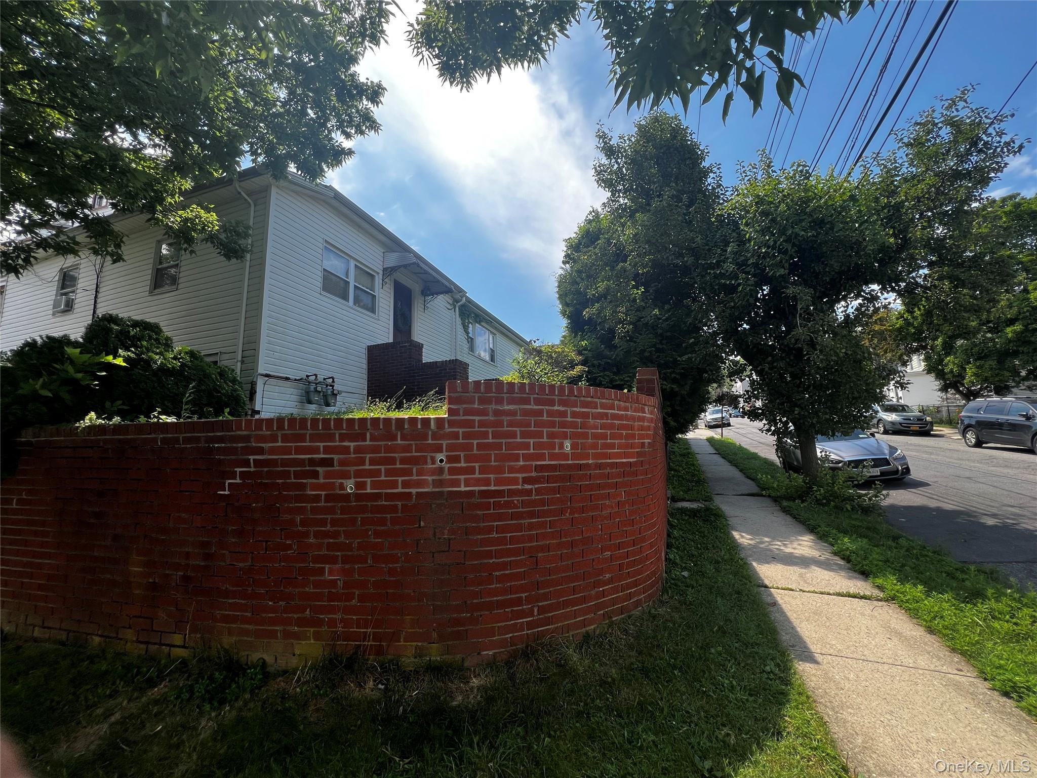 101 Sterling Avenue 2 Property Photo 1