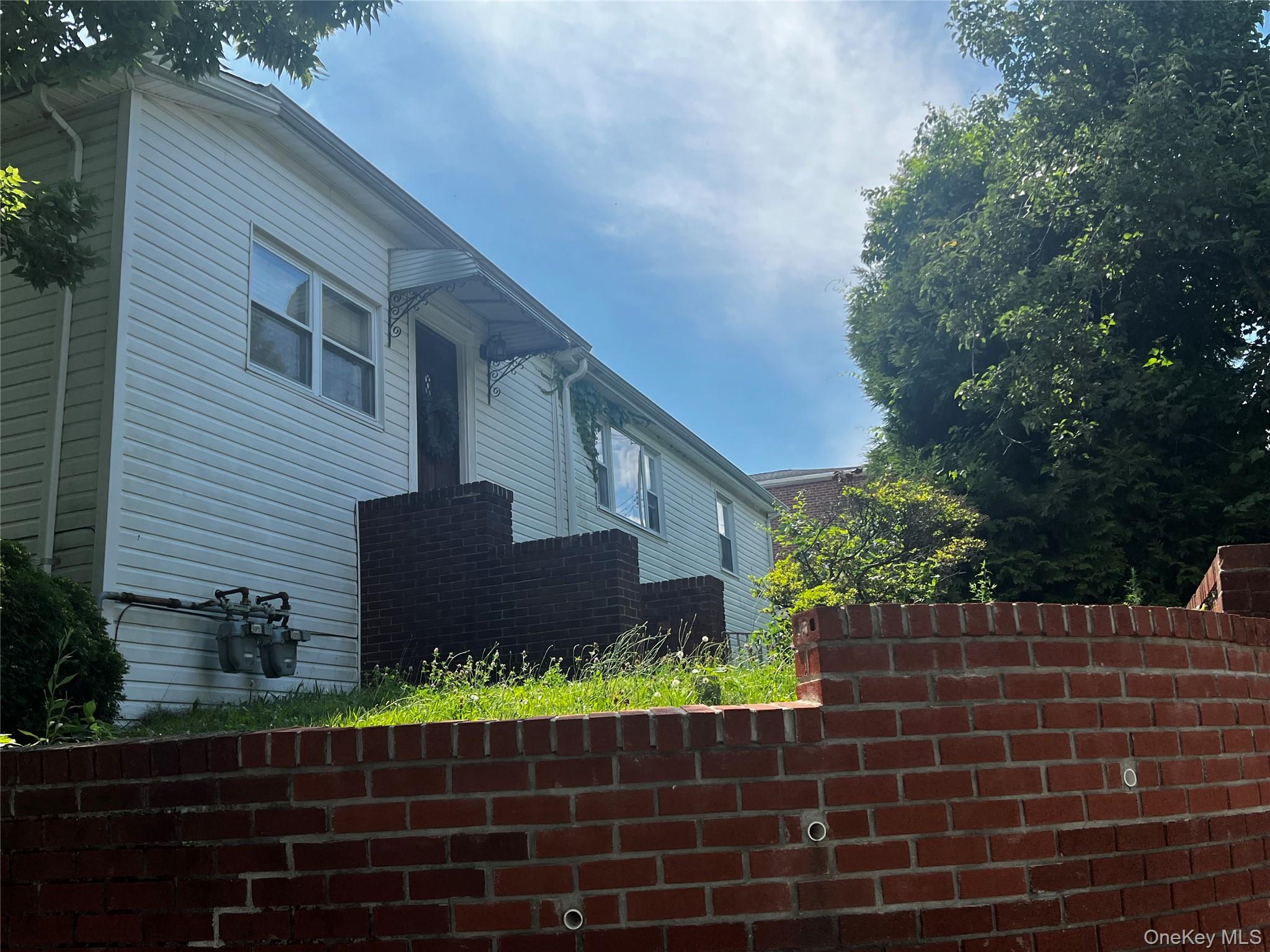 101 Sterling Avenue 2 Property Photo 2