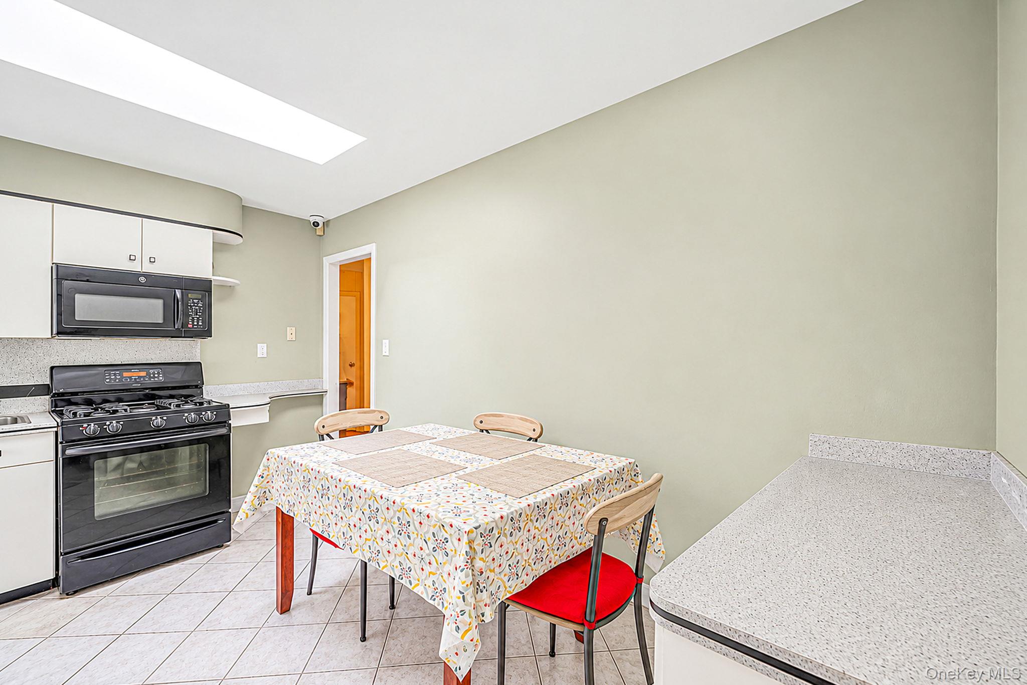 4 Hedda Road Property Photo 8