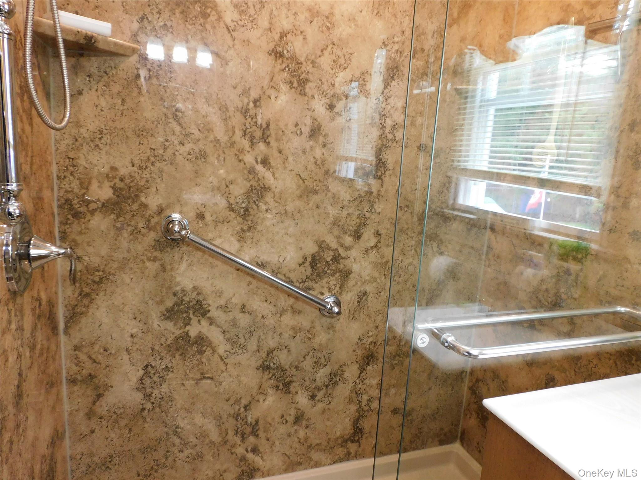 40 Kelly Avenue Property Photo 29