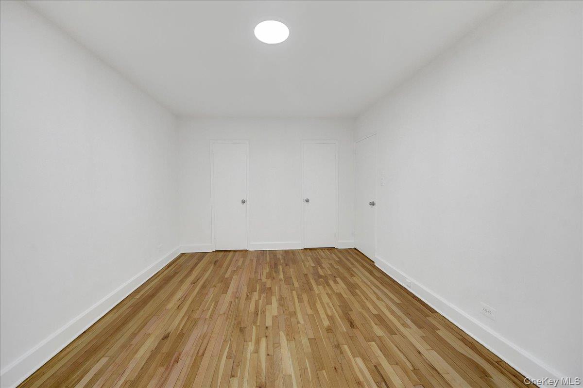 3840 Greystone Avenue 3i Property Photo 10