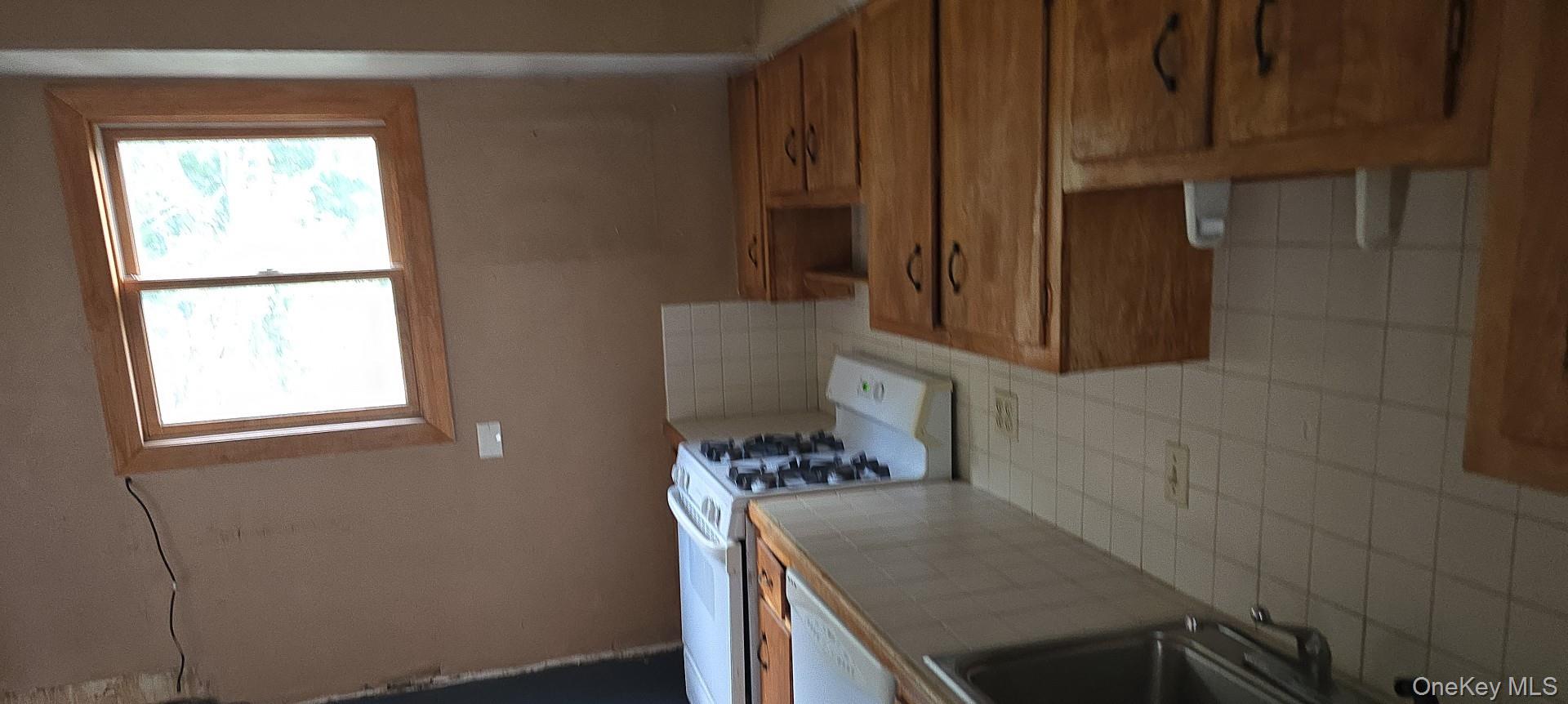 14 Bellmore Drive Property Photo 9