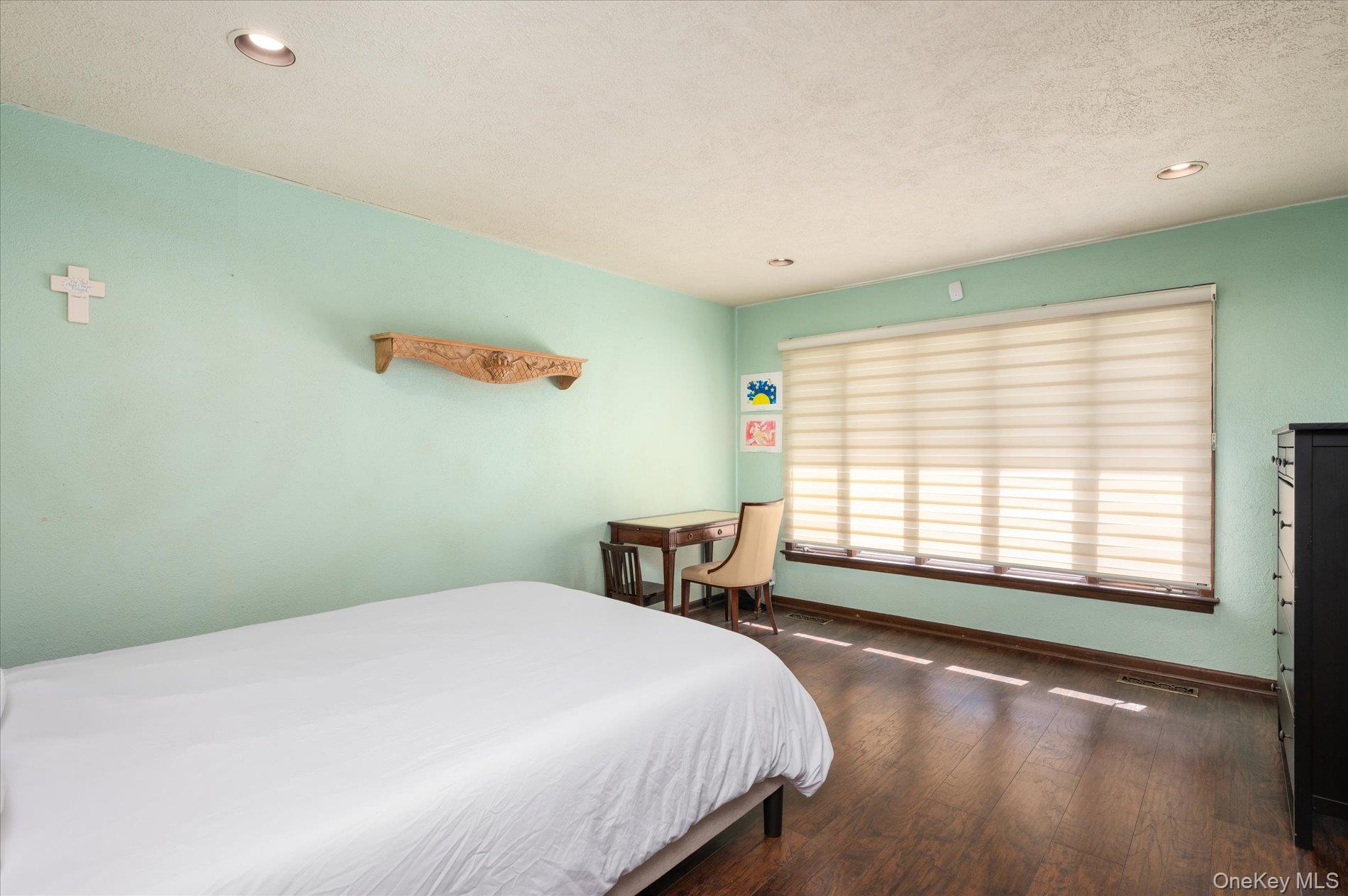 8 Plaka Court Property Photo 22