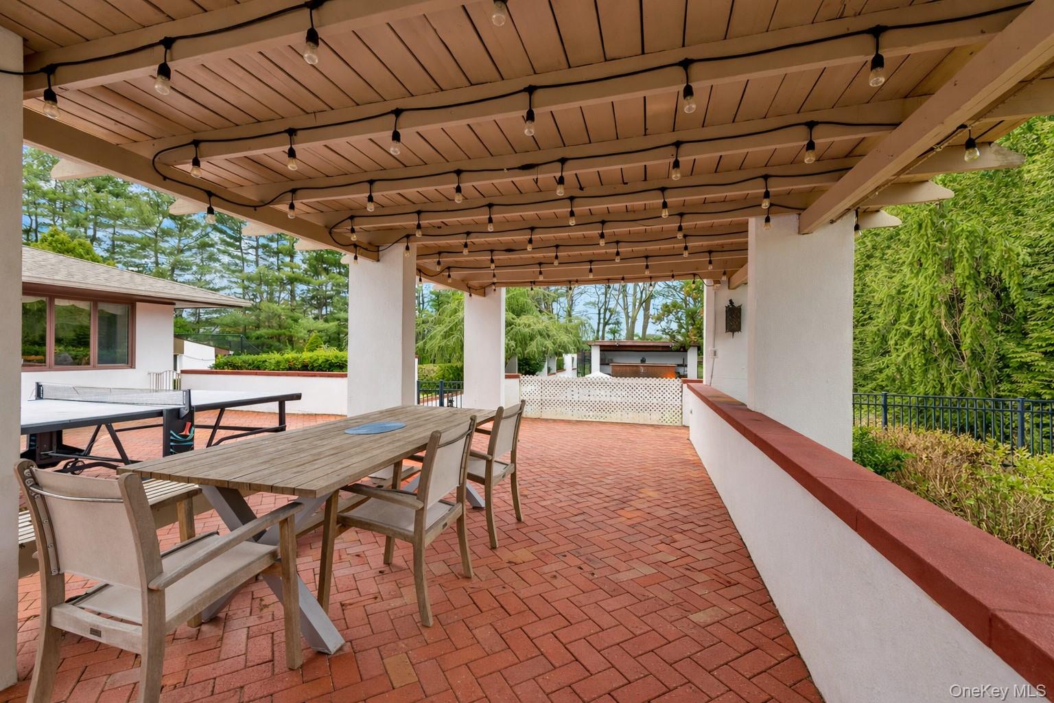 8 Plaka Court Property Photo 23