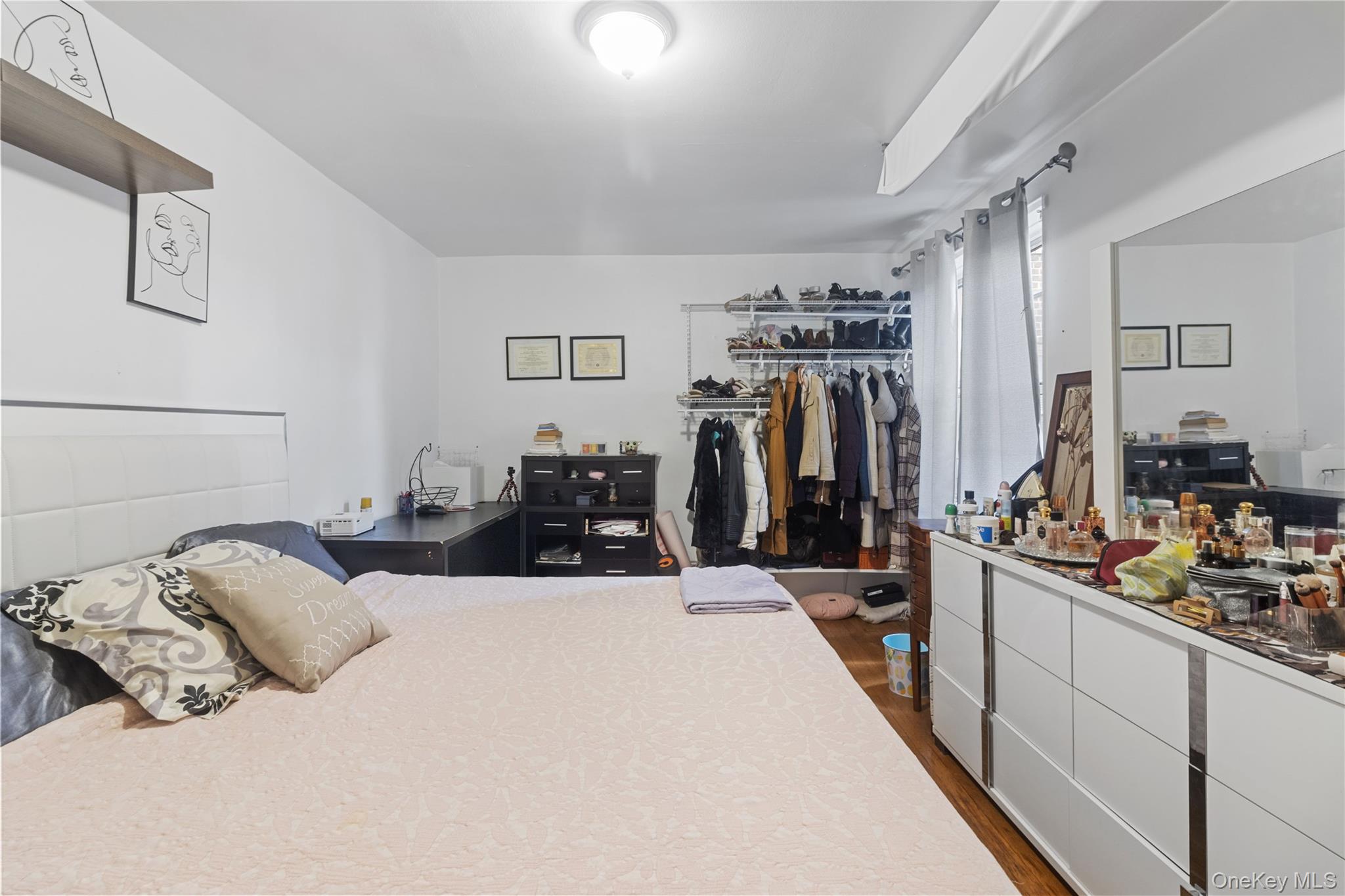 3299 Cambridge Avenue 6b Property Photo 9