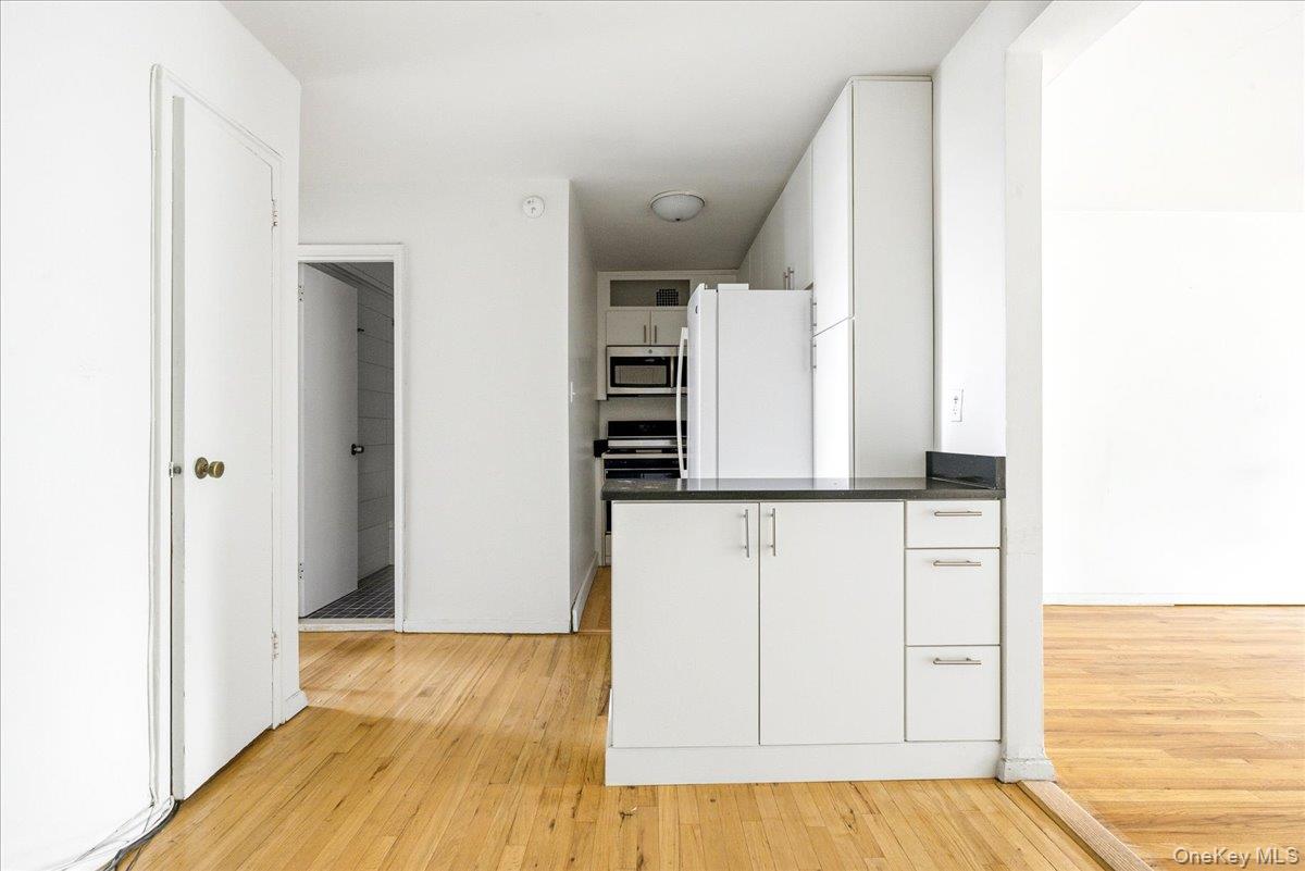67-50 Thornton Place 4s Property Photo 12
