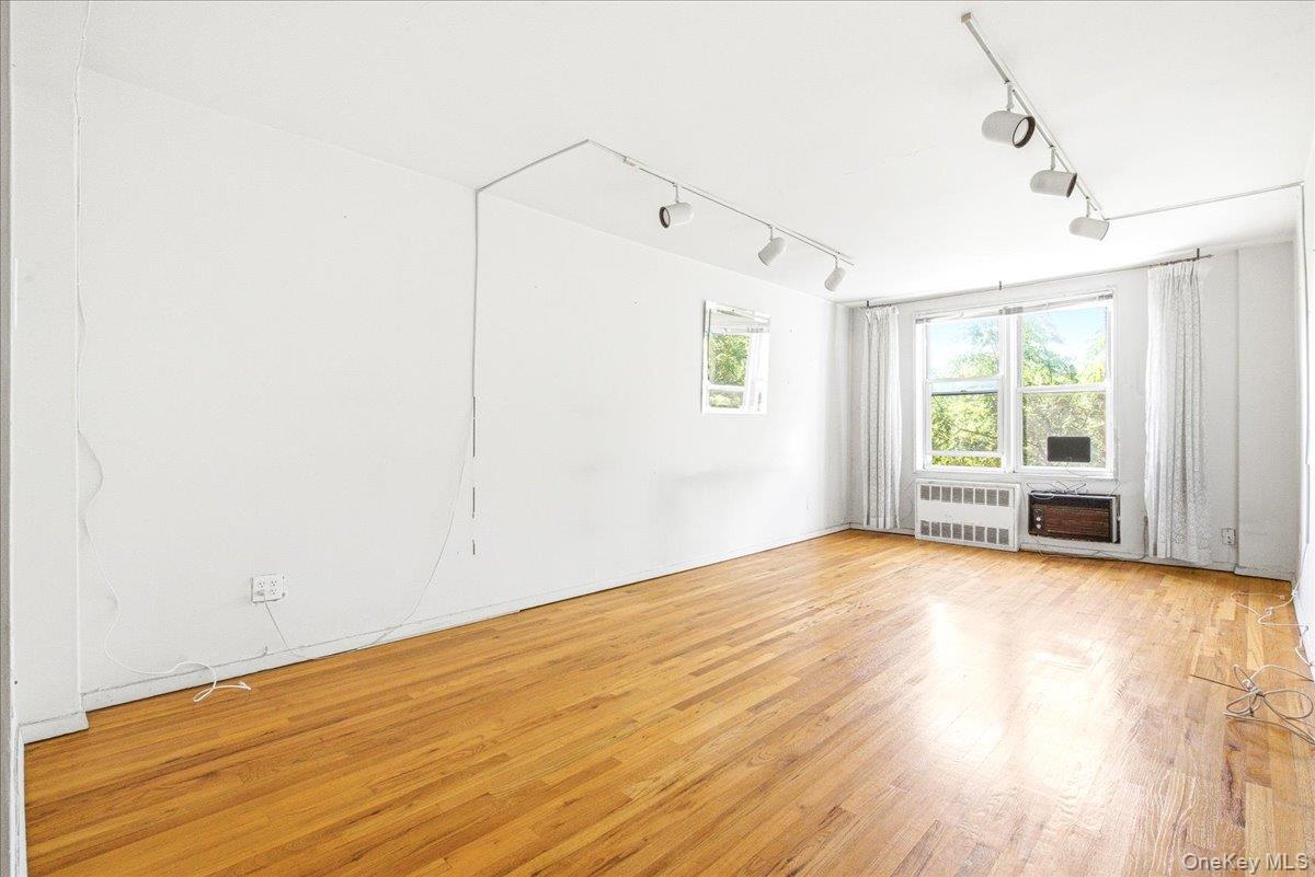 67-50 Thornton Place 4s Property Photo 14
