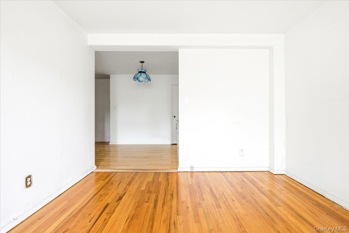 67-50 Thornton Place 4s Property Photo 16