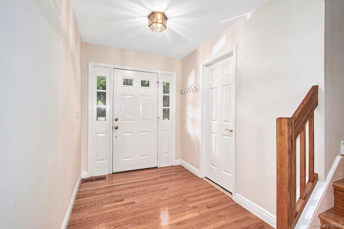 1103 Regent Drive Property Photo 3