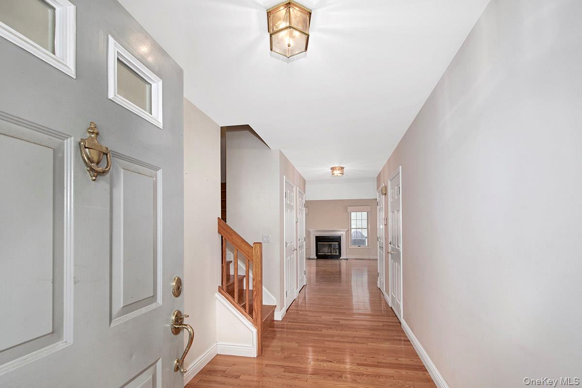 1103 Regent Drive Property Photo 4