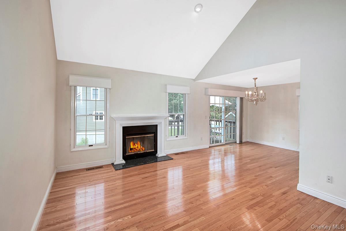 1103 Regent Drive Property Photo 6