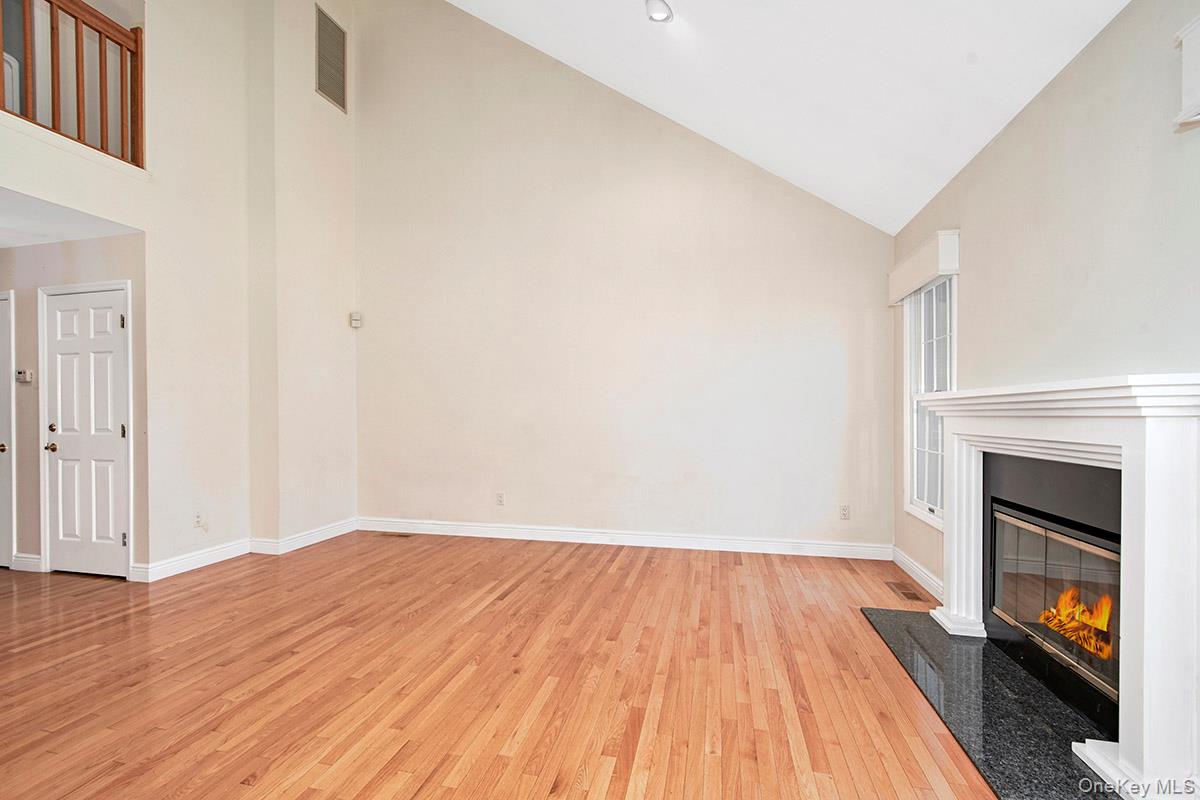 1103 Regent Drive Property Photo 8
