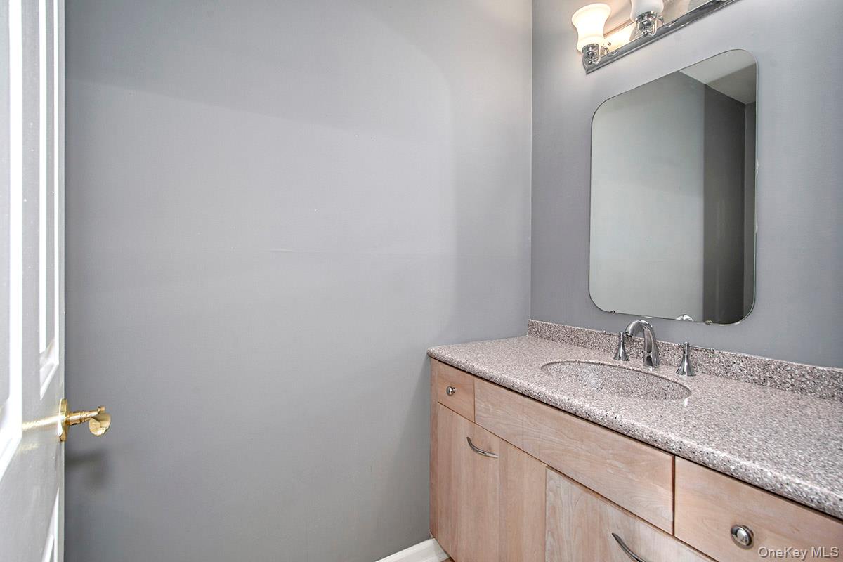 1103 Regent Drive Property Photo 15
