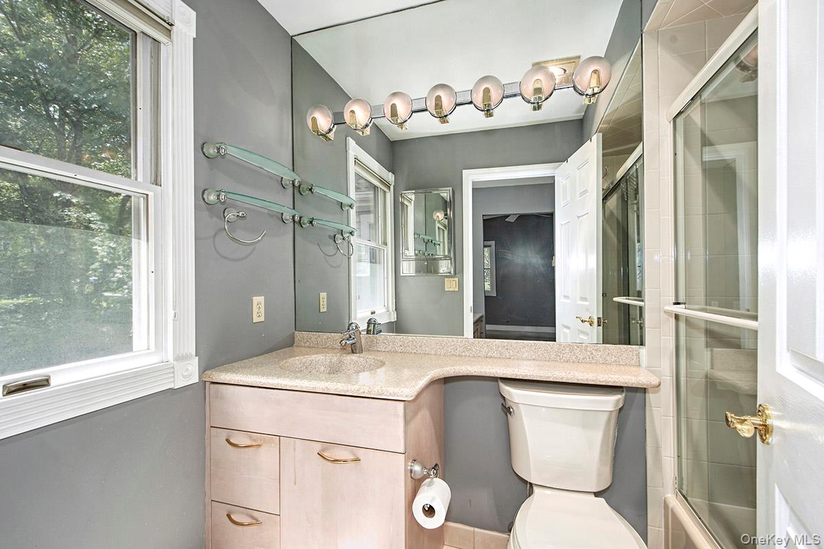 1103 Regent Drive Property Photo 20