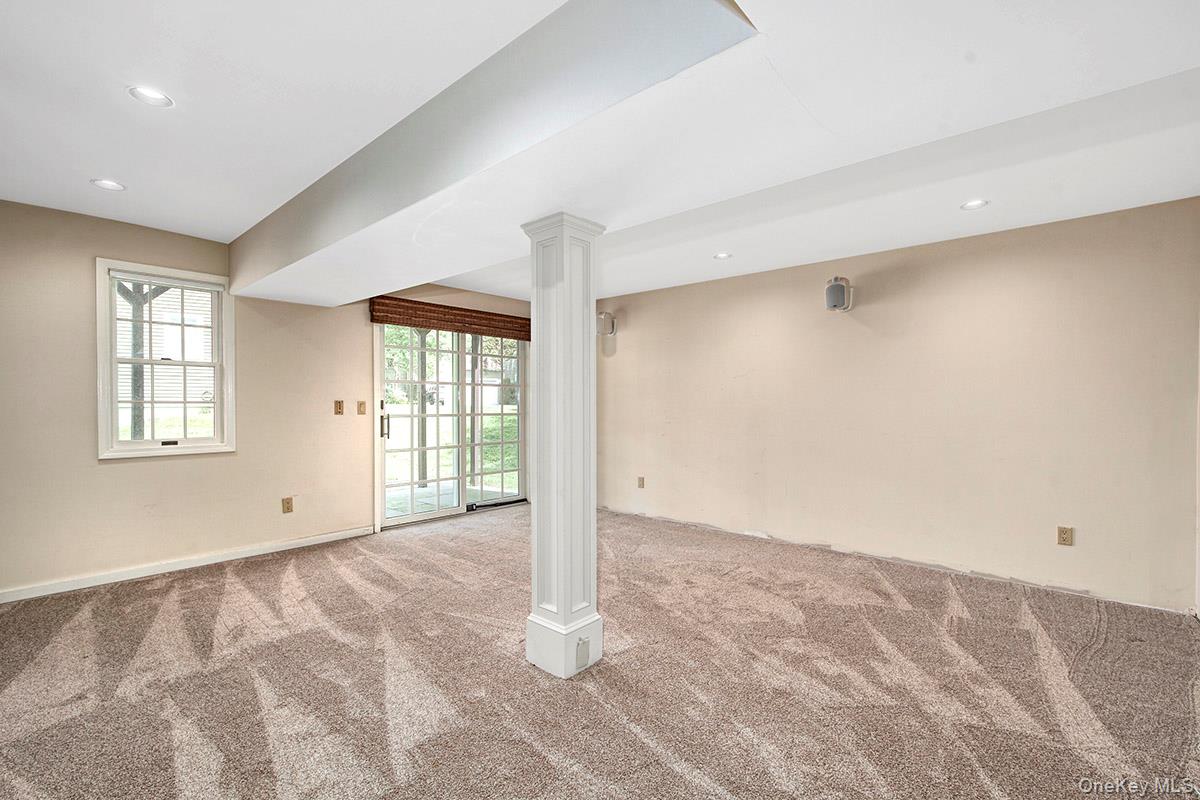 1103 Regent Drive Property Photo 25