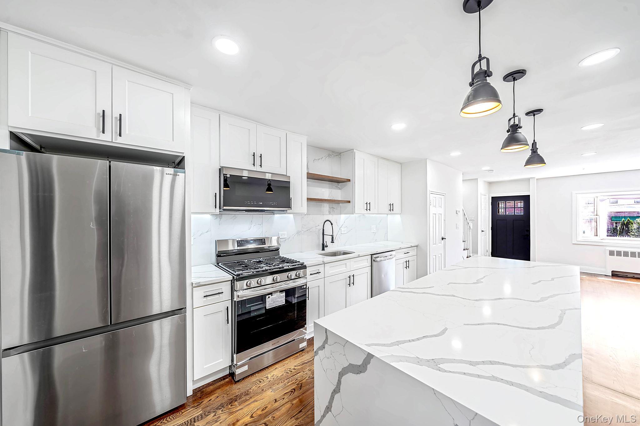 4059 Paulding Avenue Property Photo 1
