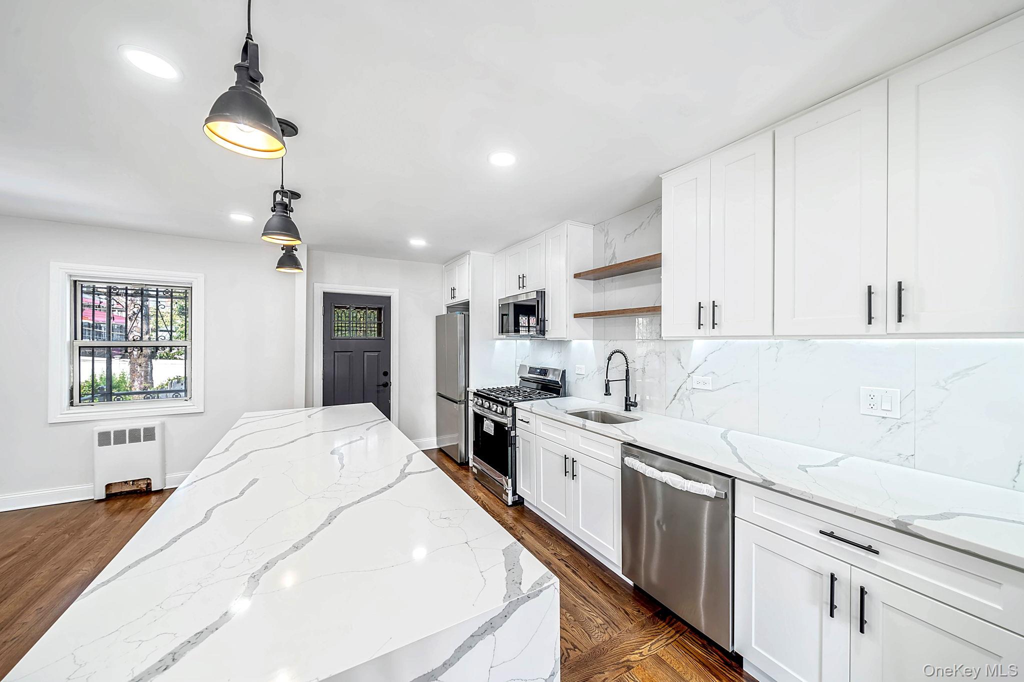 4059 Paulding Avenue Property Photo 15
