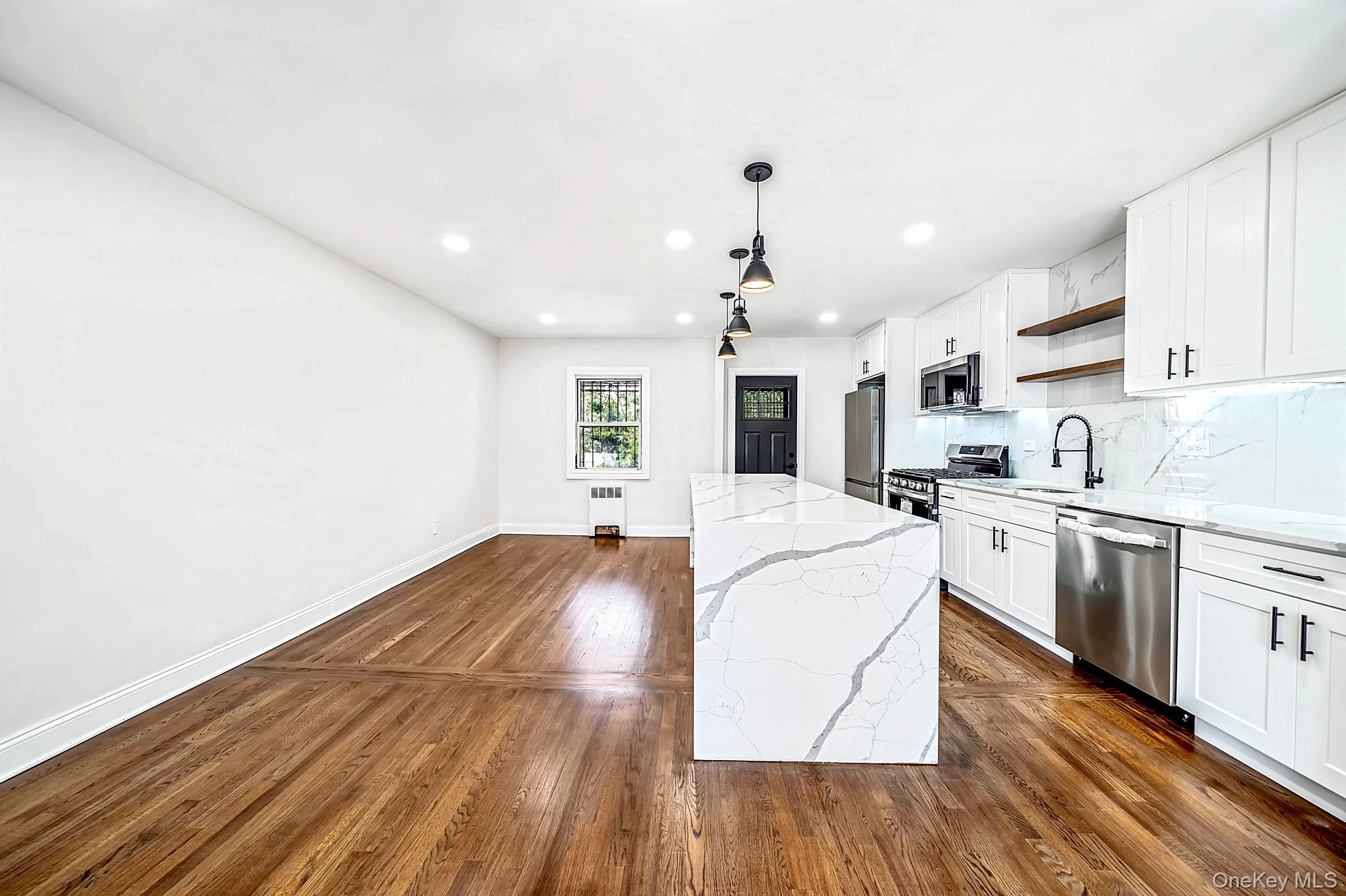 4059 Paulding Avenue Property Photo 18