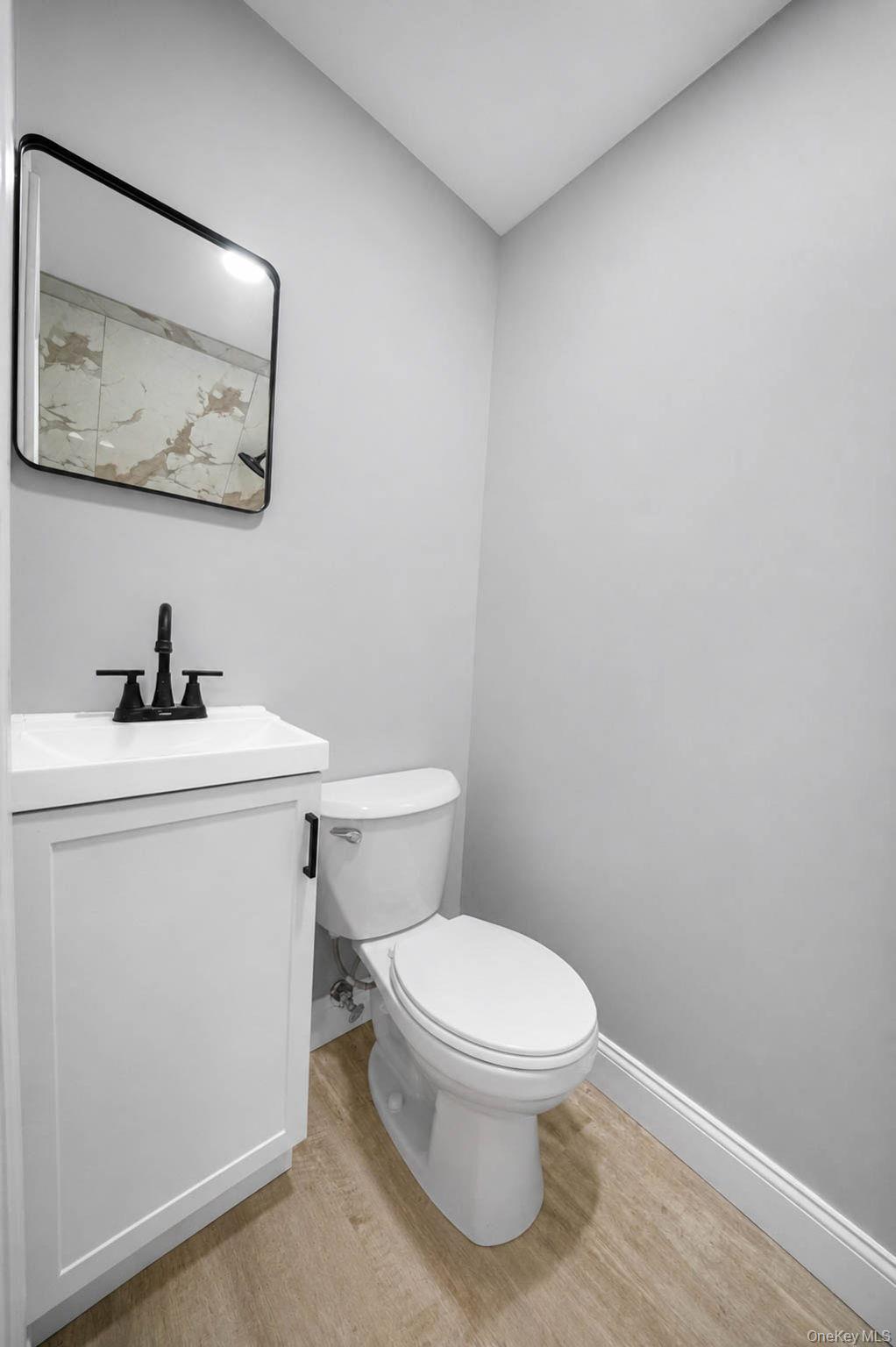 4059 Paulding Avenue Property Photo 36
