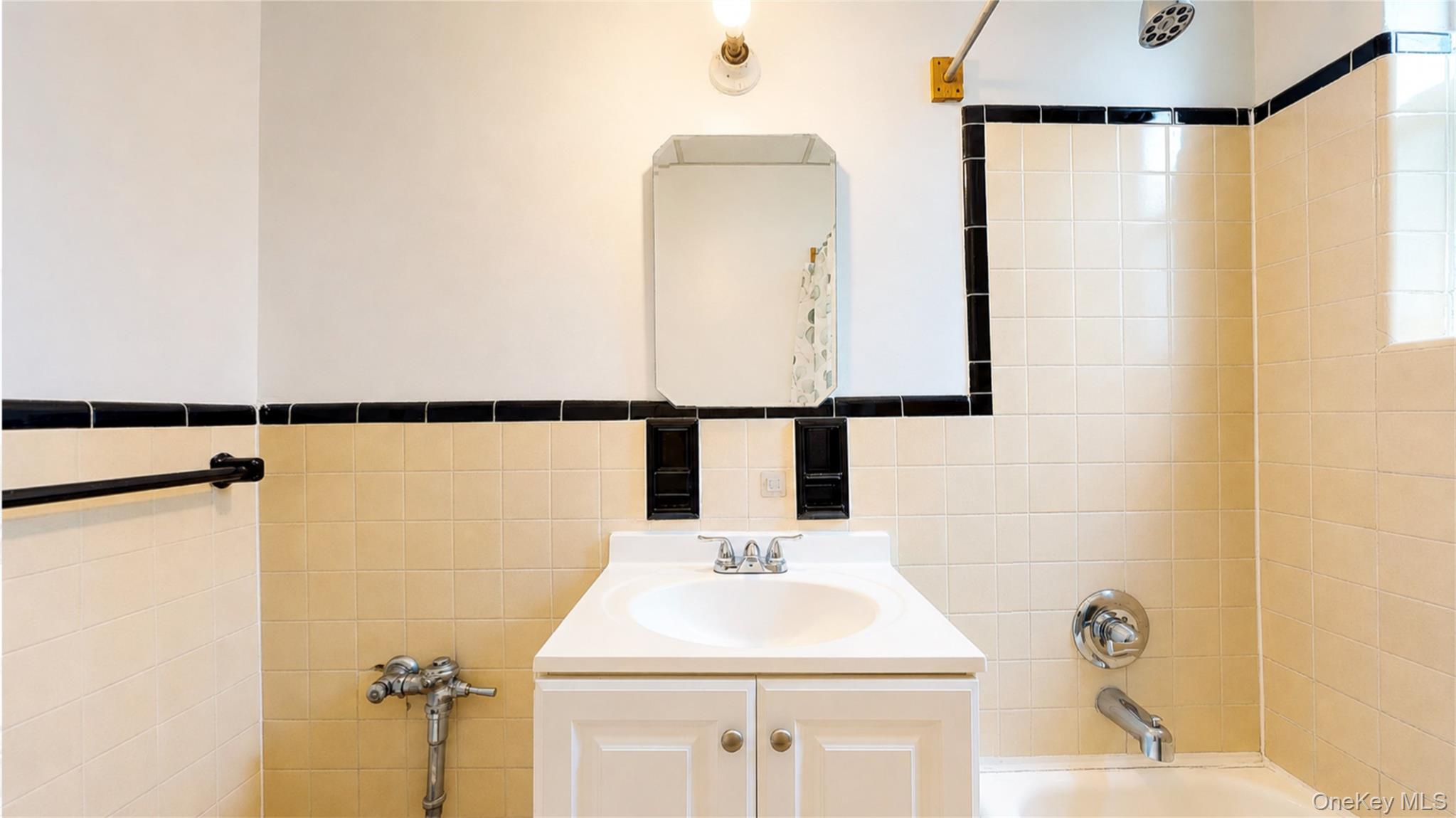 41-50 78th Street 319 Property Photo 13