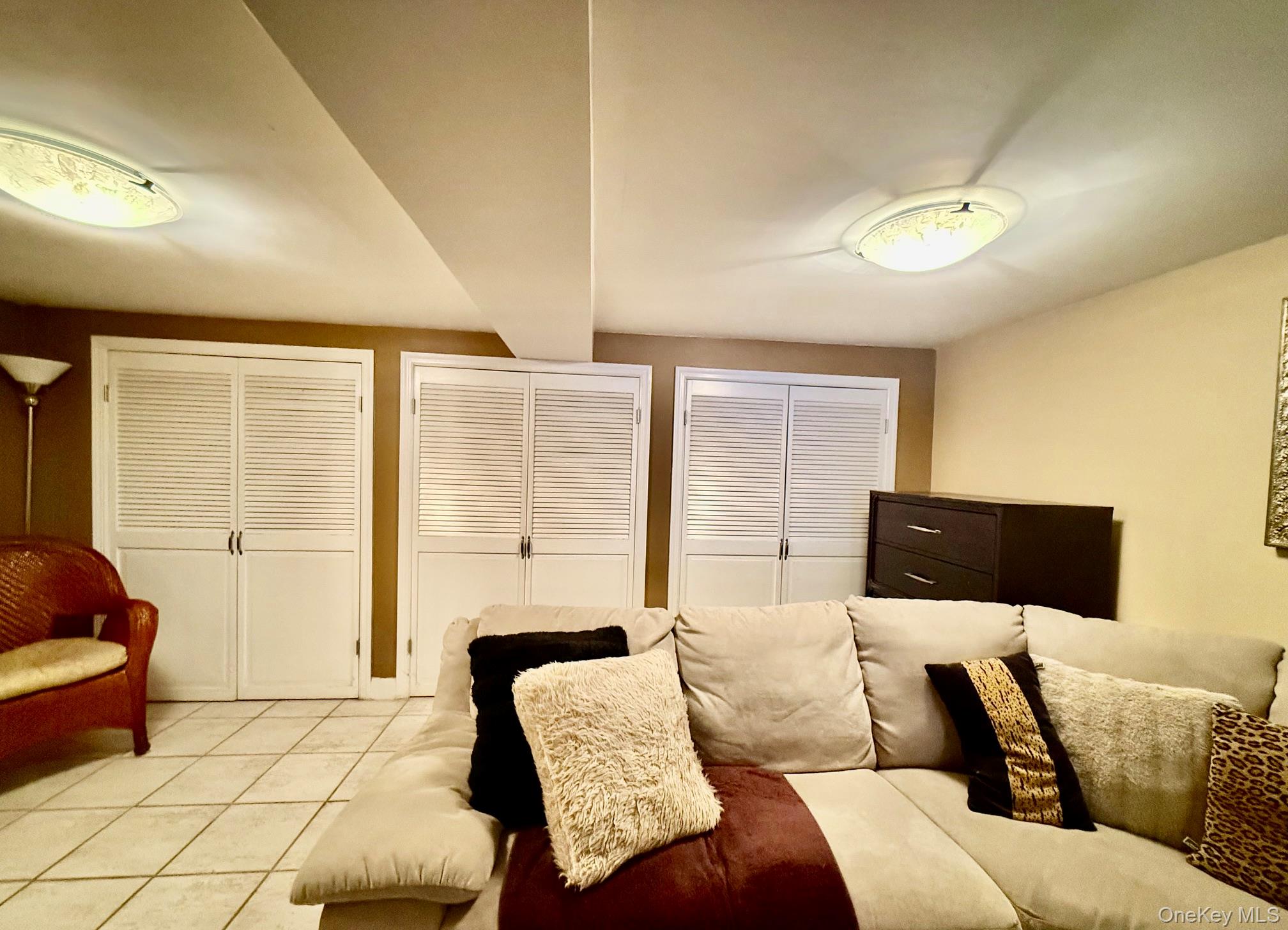 6354 77th Street Property Photo 11