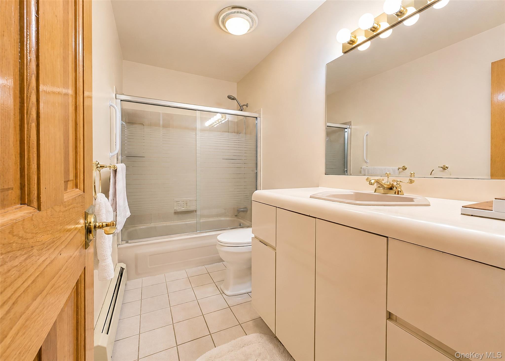 8 Virginia Drive Property Photo 6