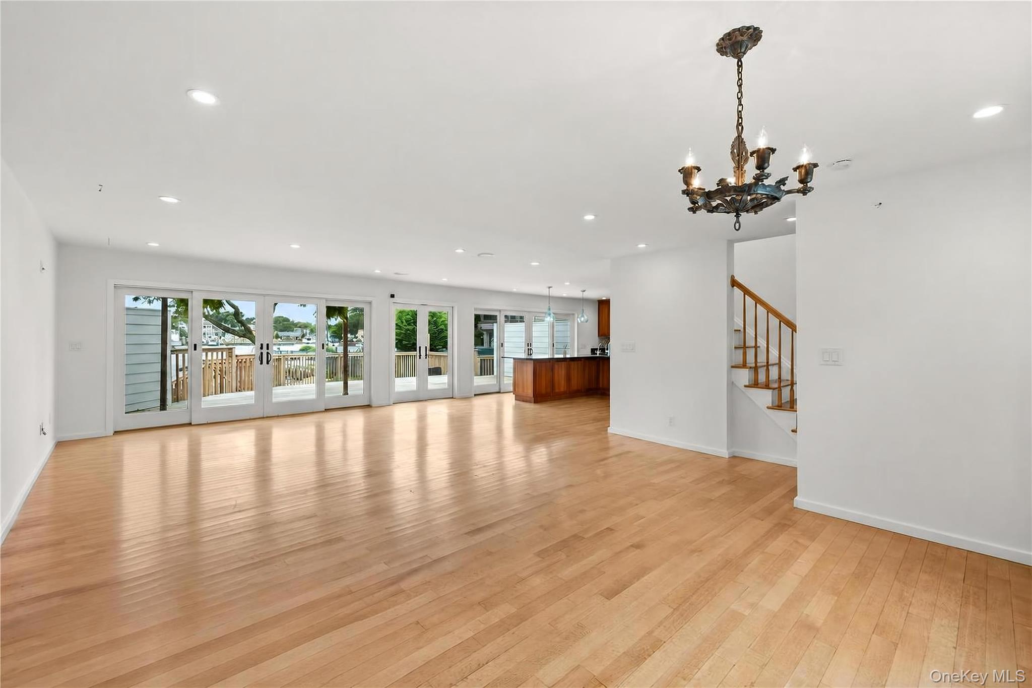 12 Bayview Avenue Property Photo 10
