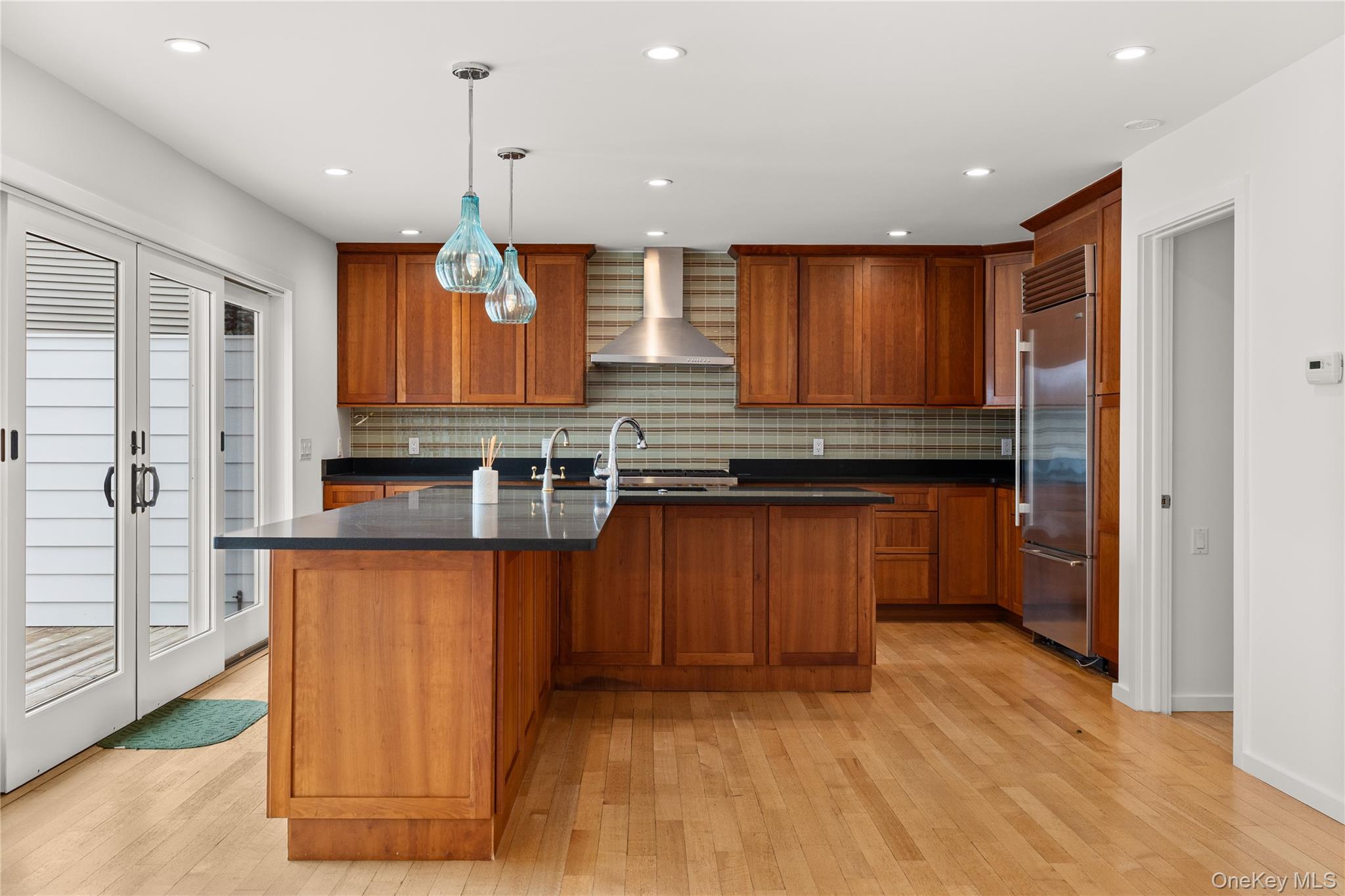 12 Bayview Avenue Property Photo 11