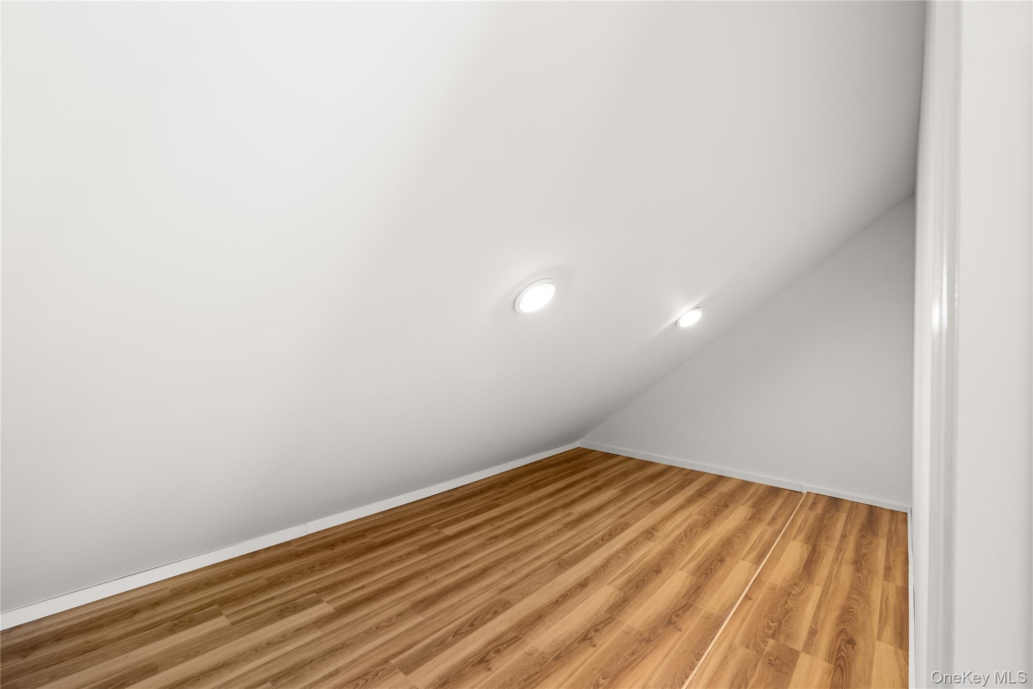12 Bayview Avenue Property Photo 31