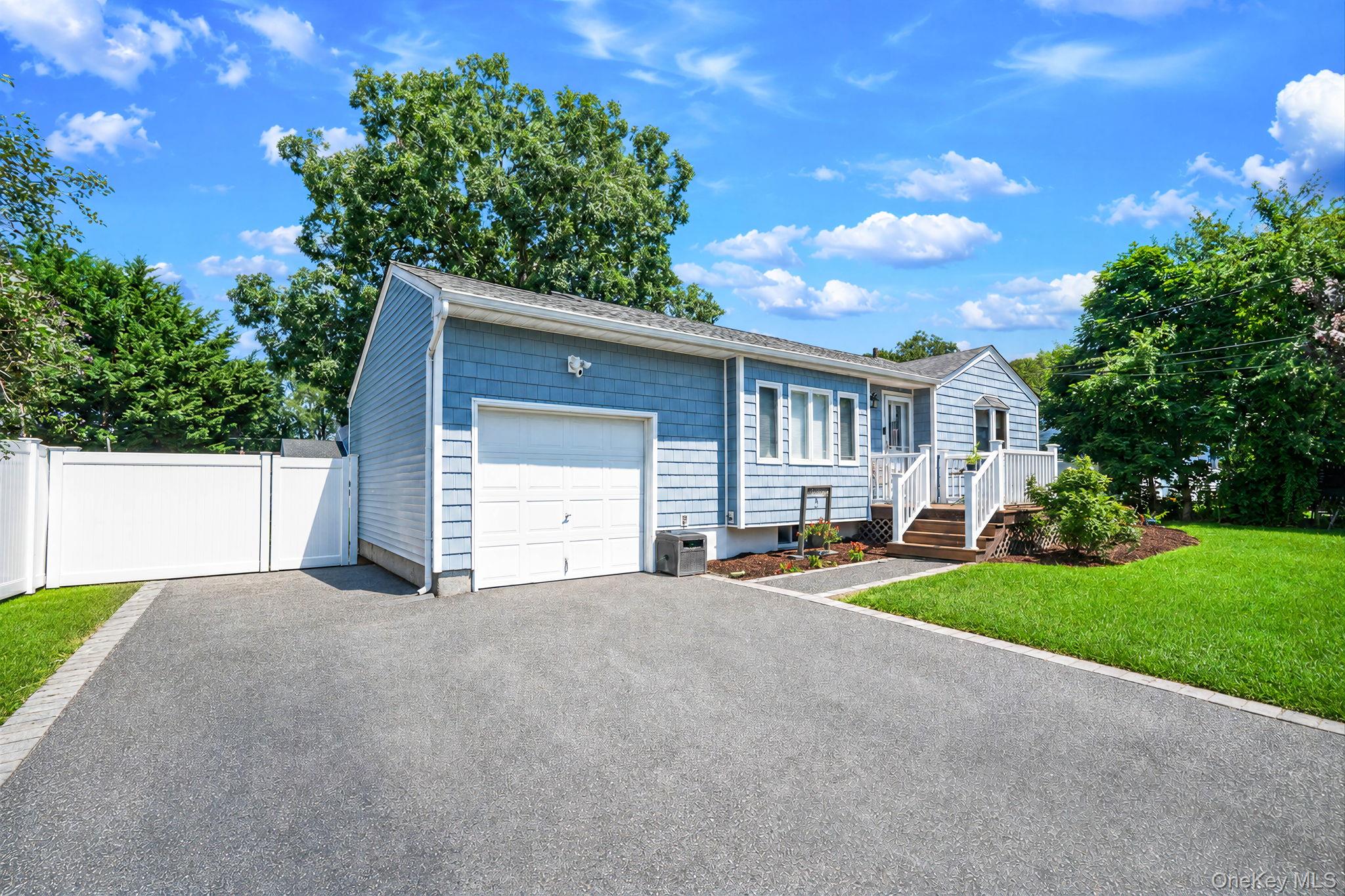 155 Howard Street Property Photo 2