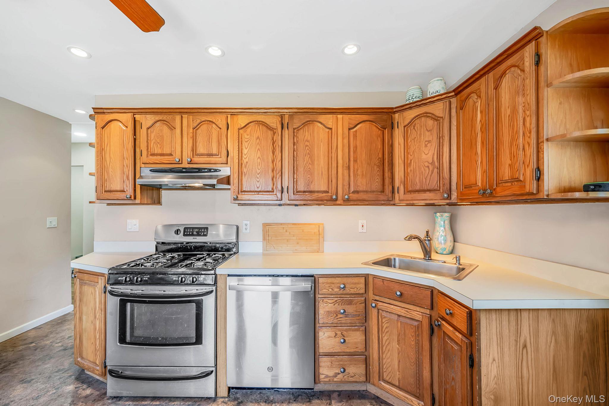 155 Howard Street Property Photo 12