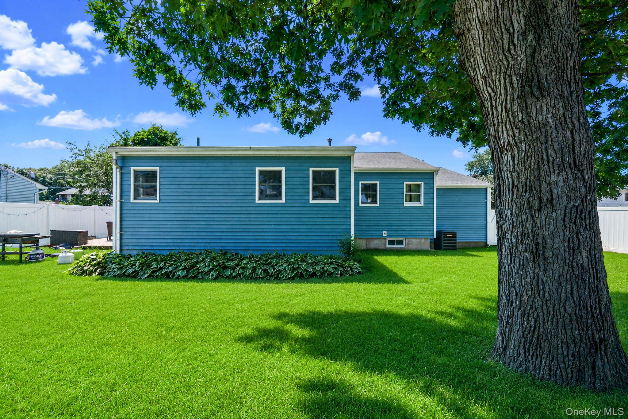 155 Howard Street Property Photo 30