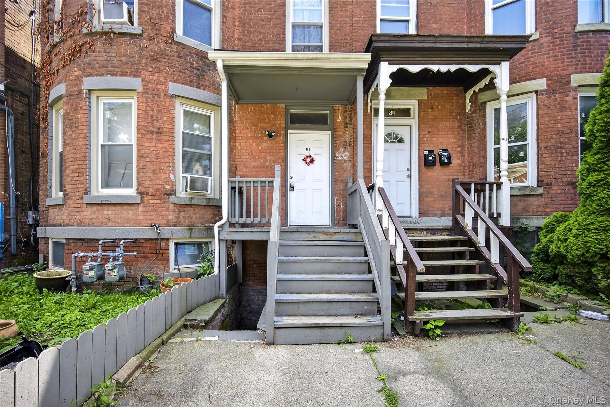 91 Carson Avenue Property Photo 4