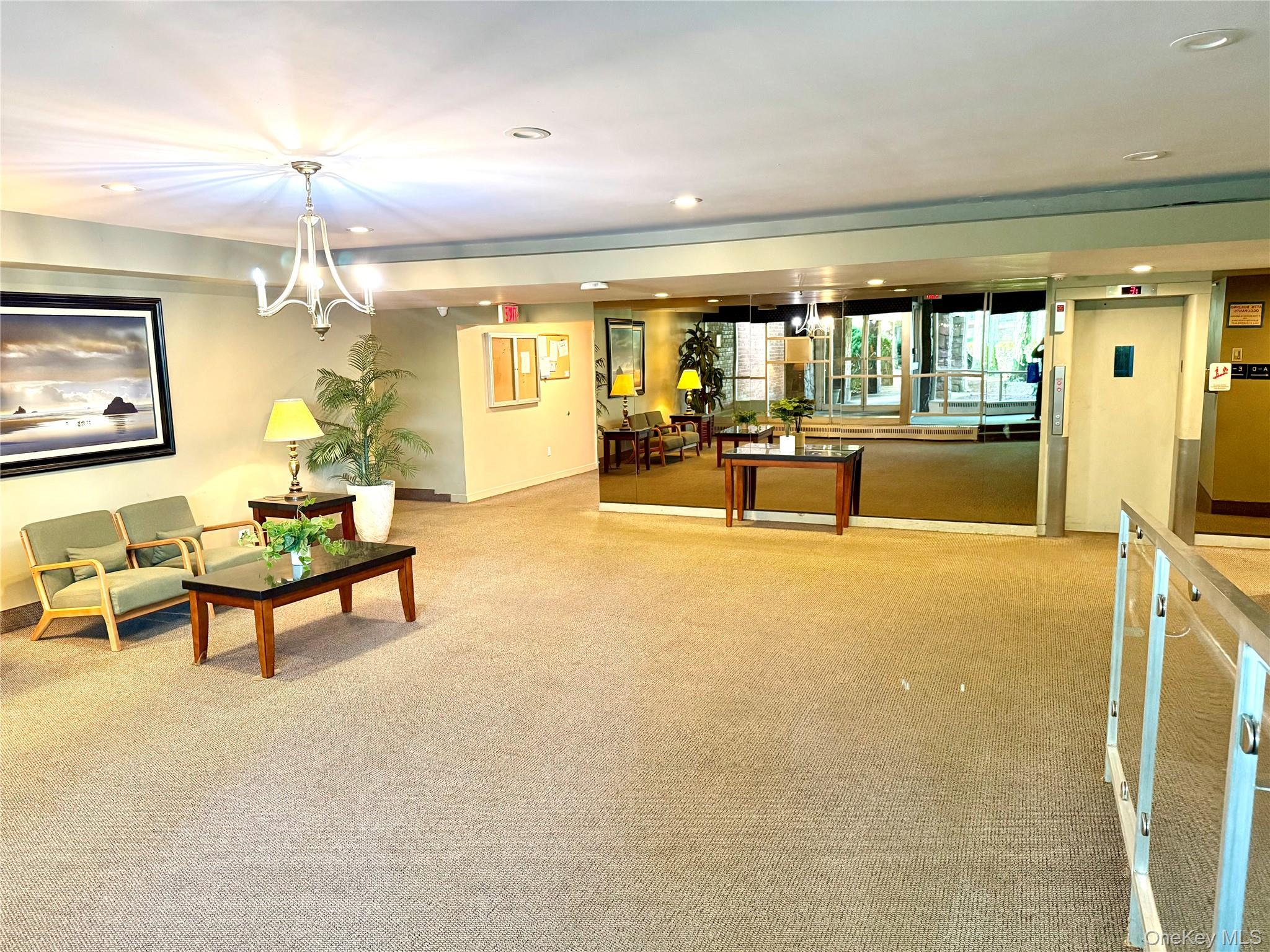 30 South Cole Avenue 2e Property Photo 2