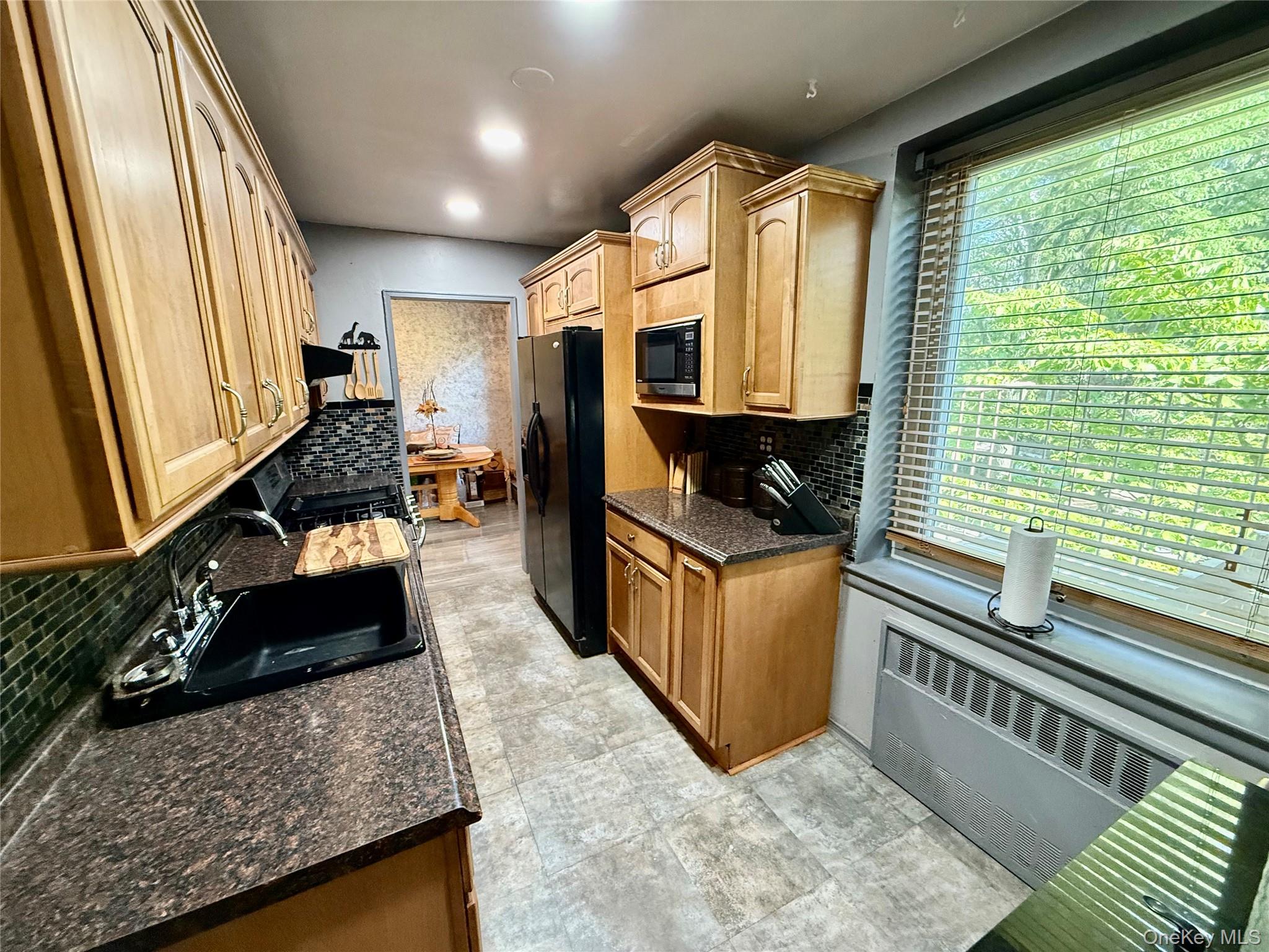 30 South Cole Avenue 2e Property Photo 8