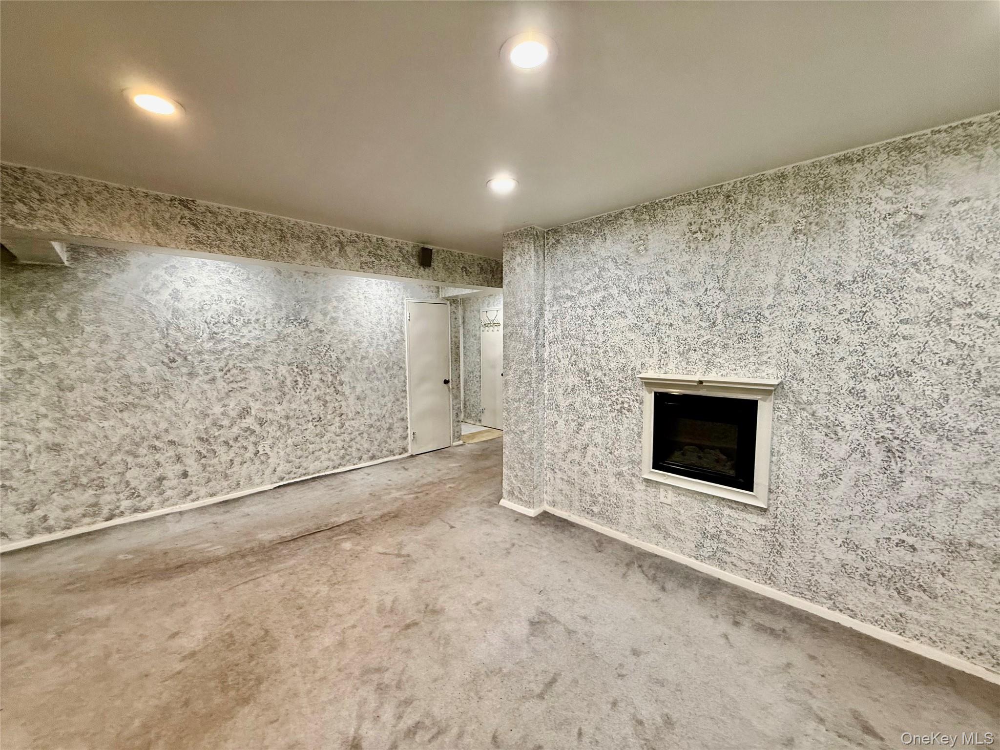 30 South Cole Avenue 2e Property Photo 10