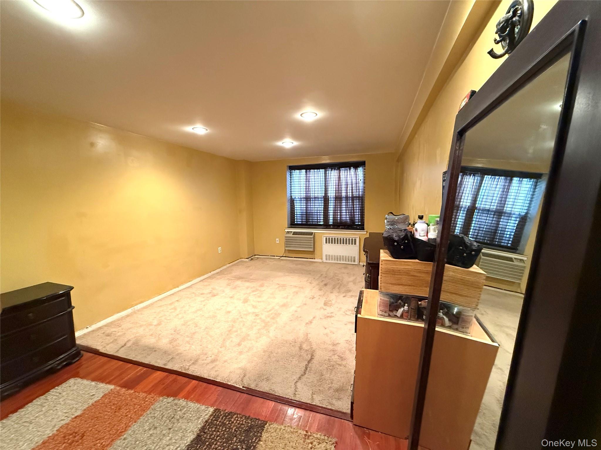30 South Cole Avenue 2e Property Photo 14