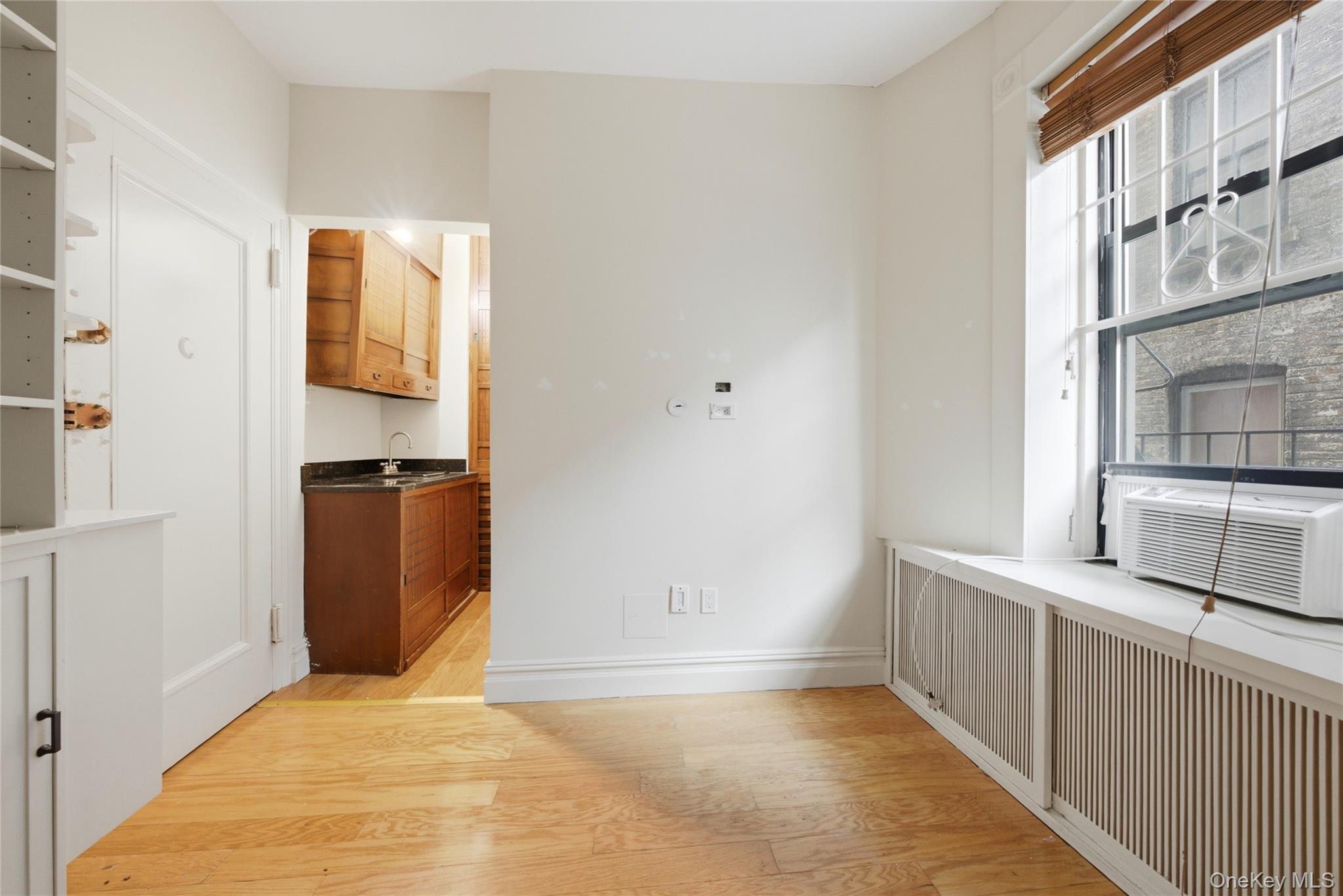96 Perry Street B5c Property Photo 2