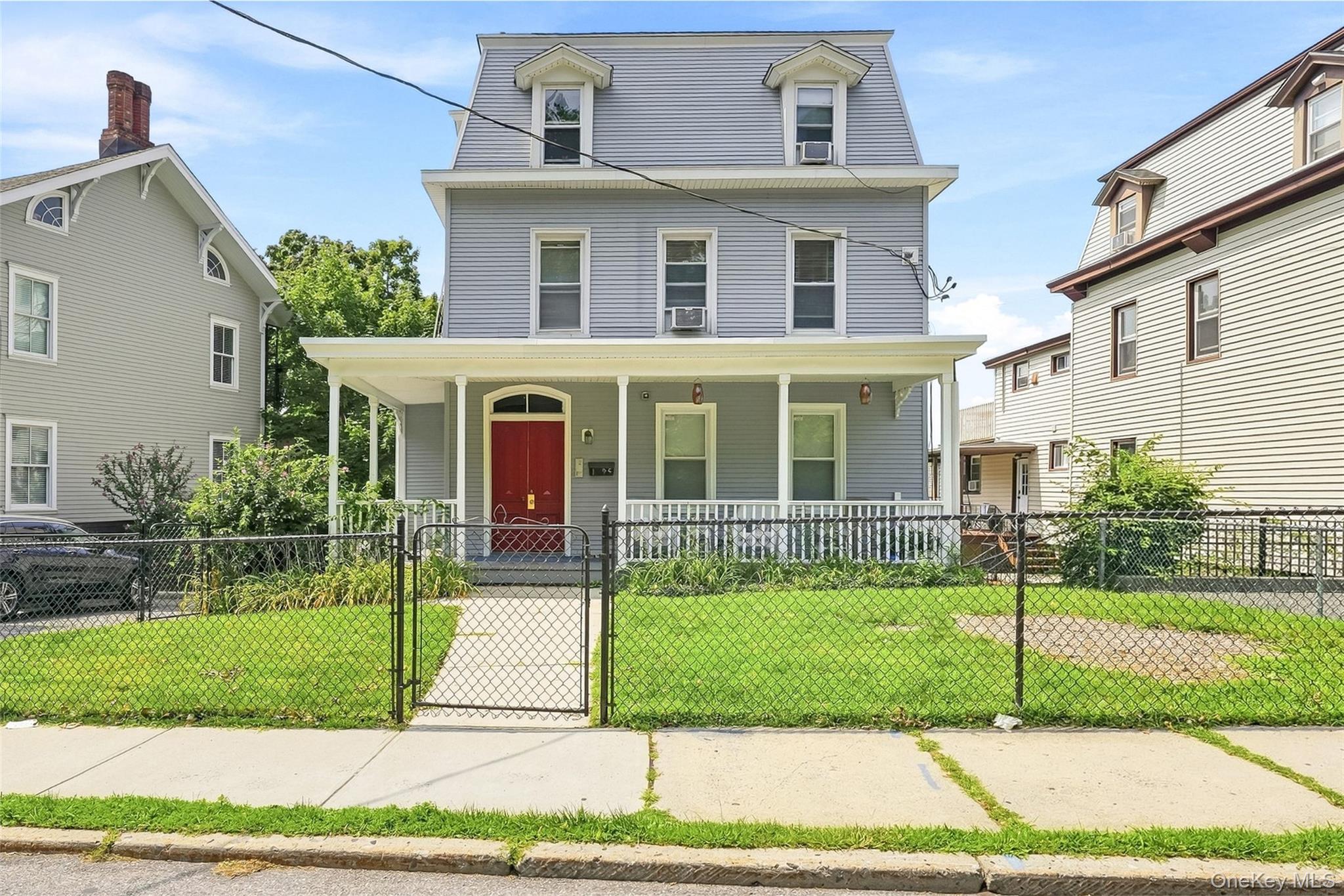 1095 Boston Post Road Property Photo 1
