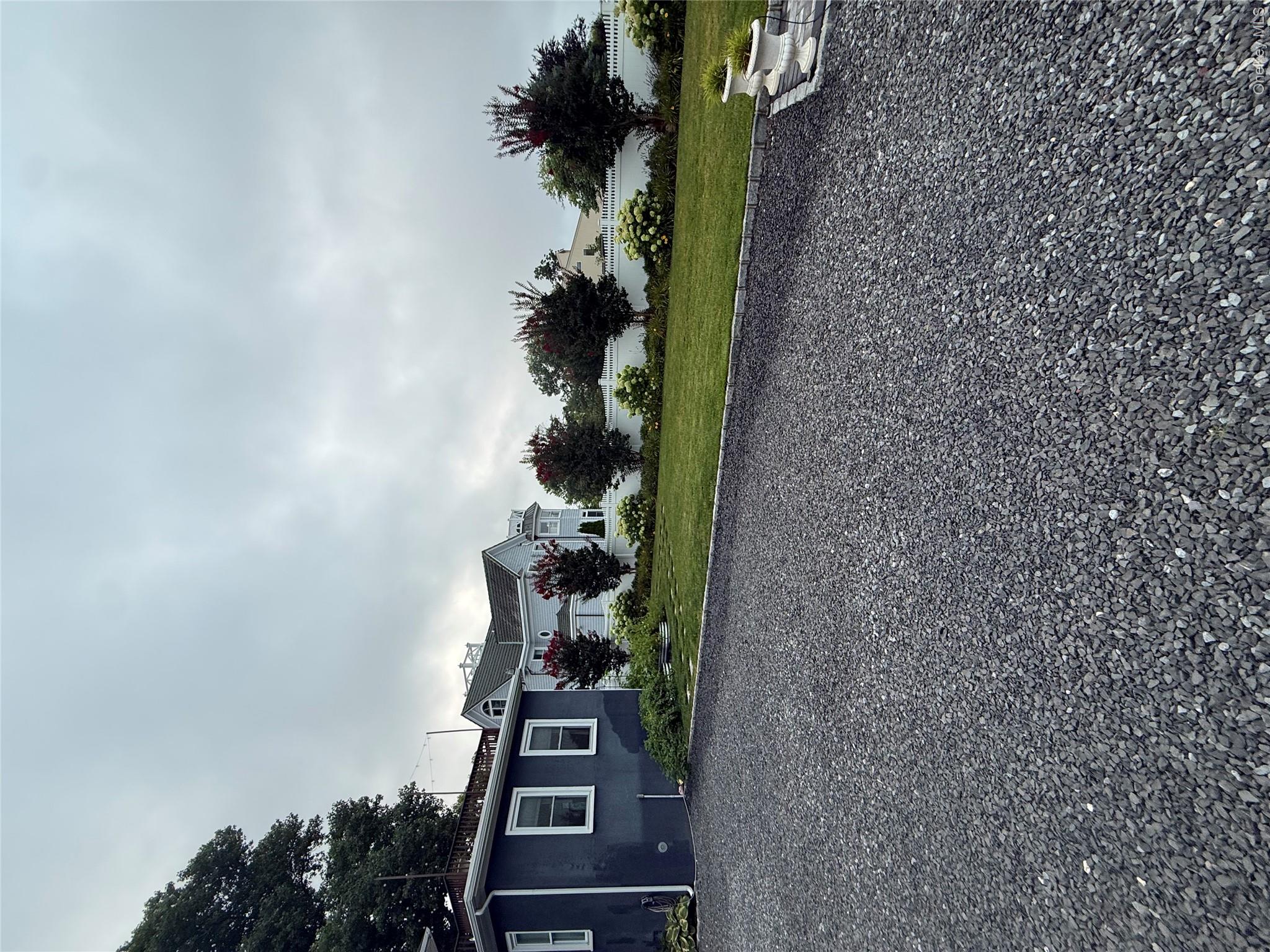 1033547 Property Photo 9
