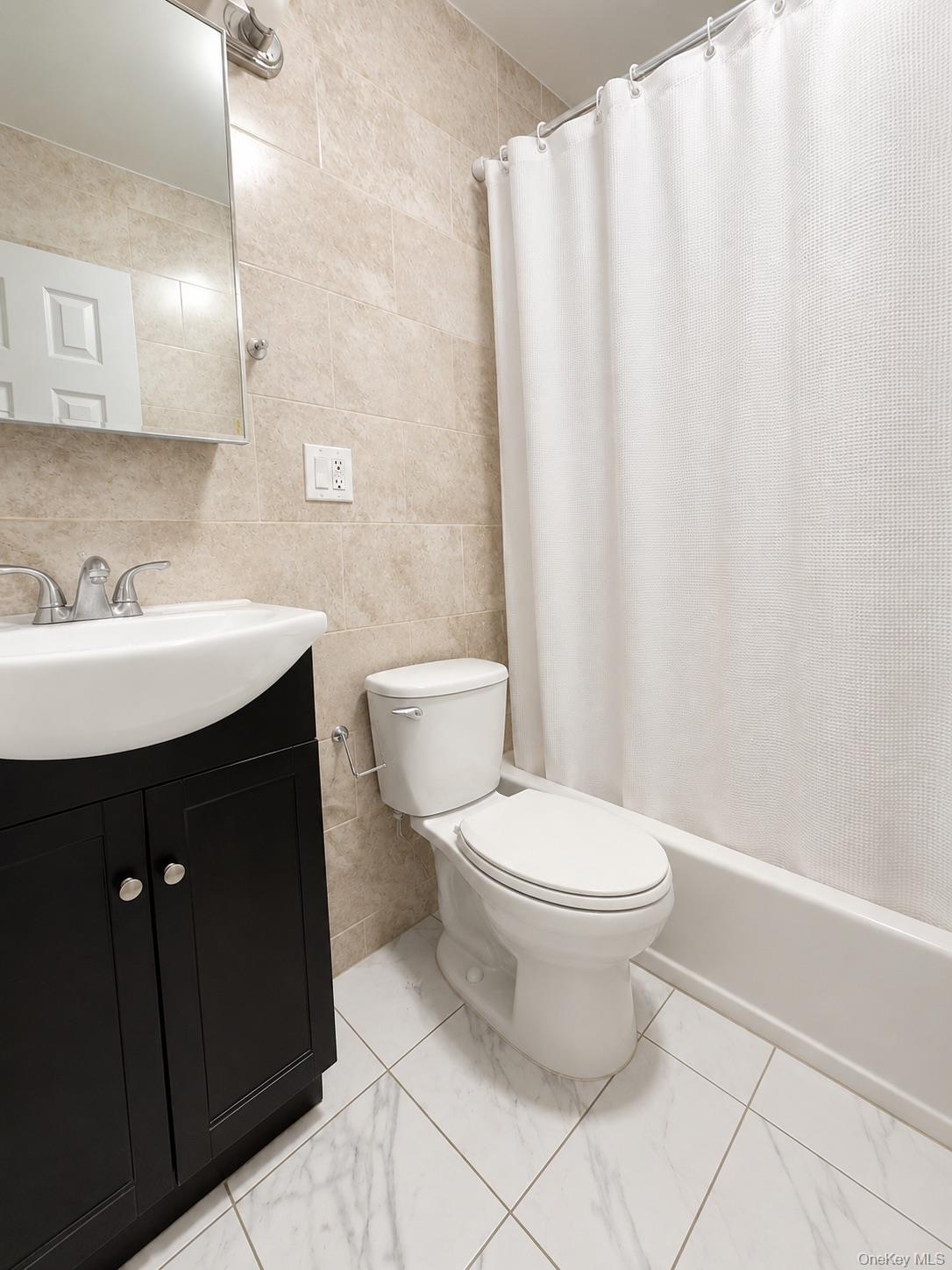 8065 89th Avenue Property Photo 6