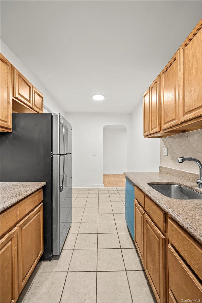 3015 Riverdale Avenue 4e Property Photo 9