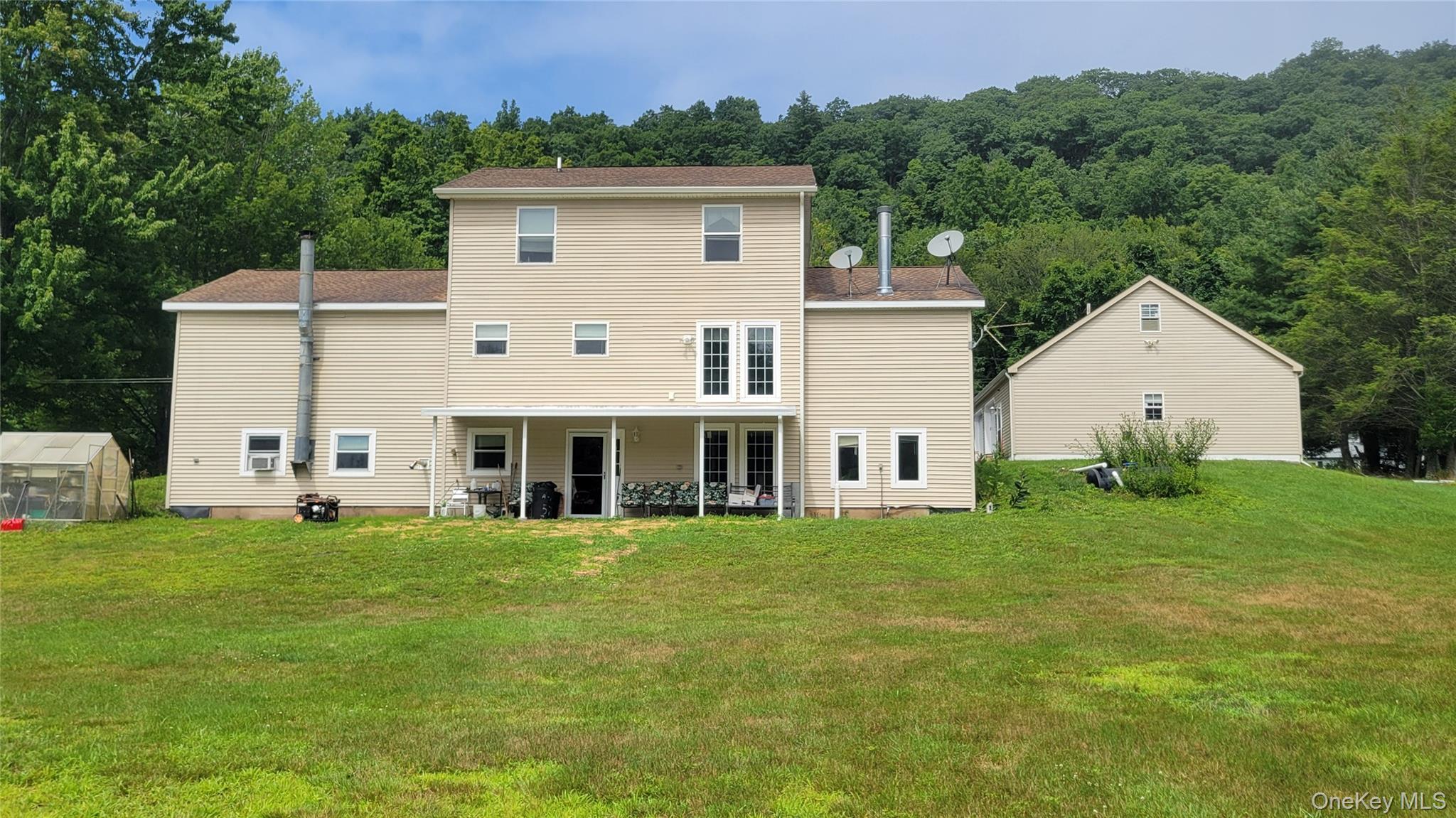 115 Twinshaven Road Property Photo 6