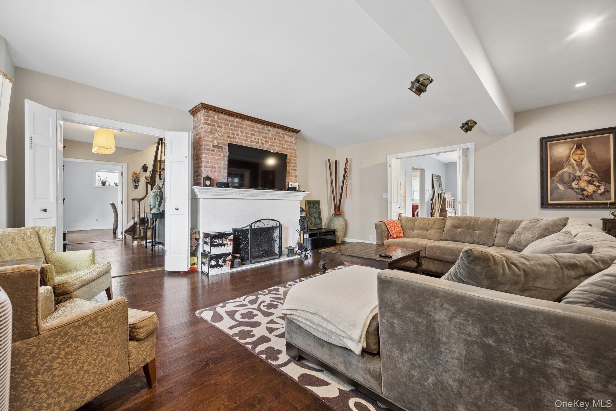 3011 Murray Street Property Photo 4