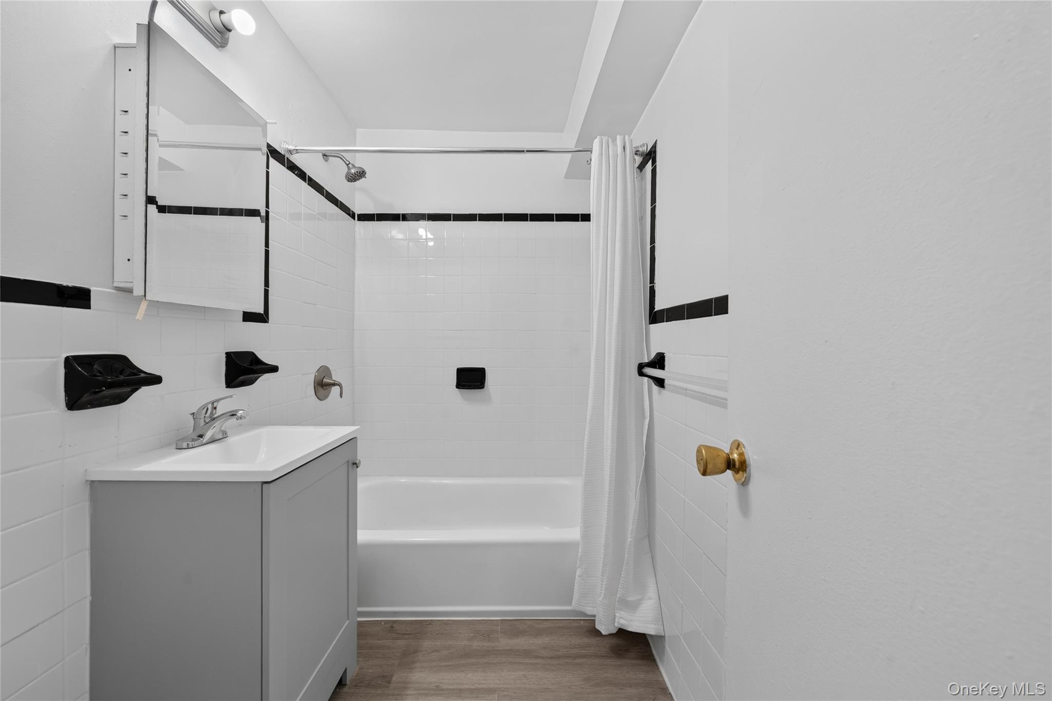 175-45 88th Avenue 6f Property Photo 24